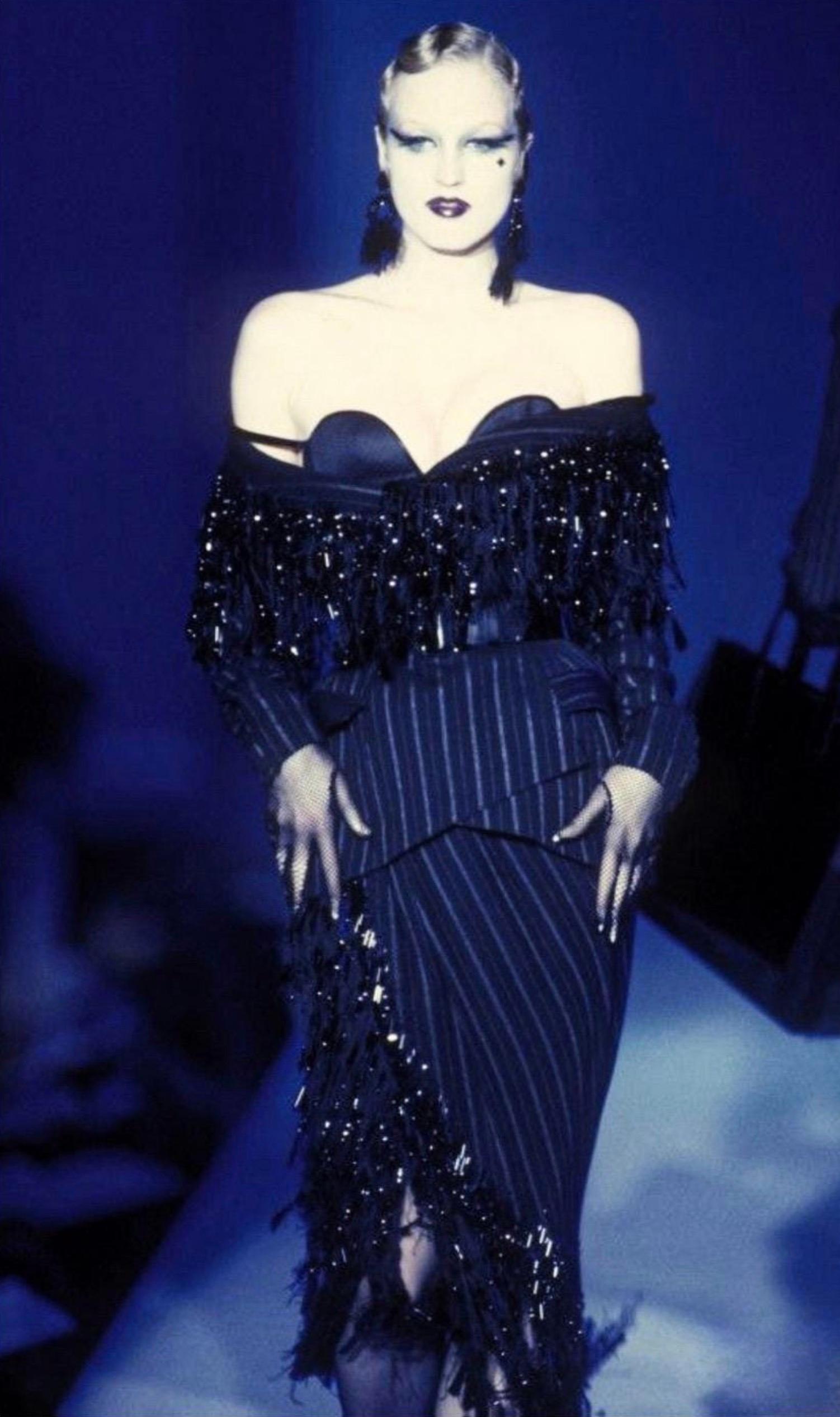 Thierry Mugler Couture SS 1997 Pañuelo Prototipo Raro Bufanda Usada en Pasarela en Excelente estado para la venta en Berlin, BE