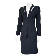 Thierry Mugler Couture Suit Metal V Detail