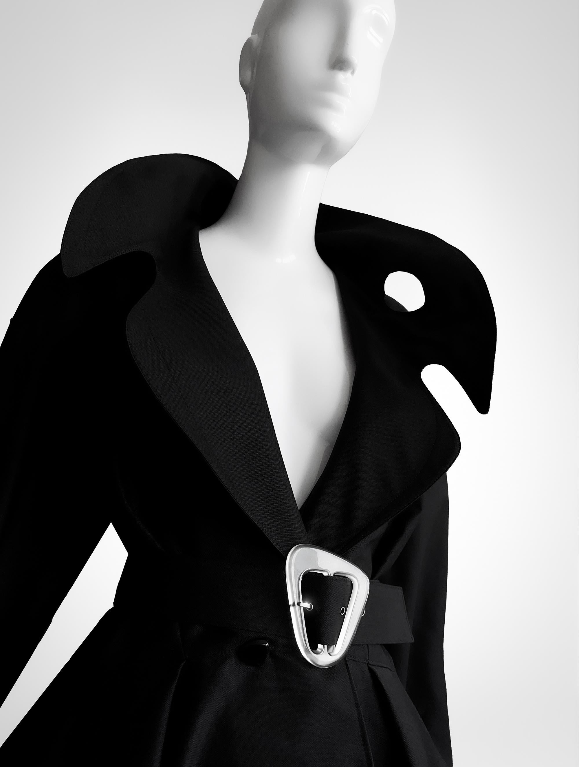 Black Thierry Mugler 1990 Dramatic Jacket Sculptural  Fitted Trench Coat For Sale