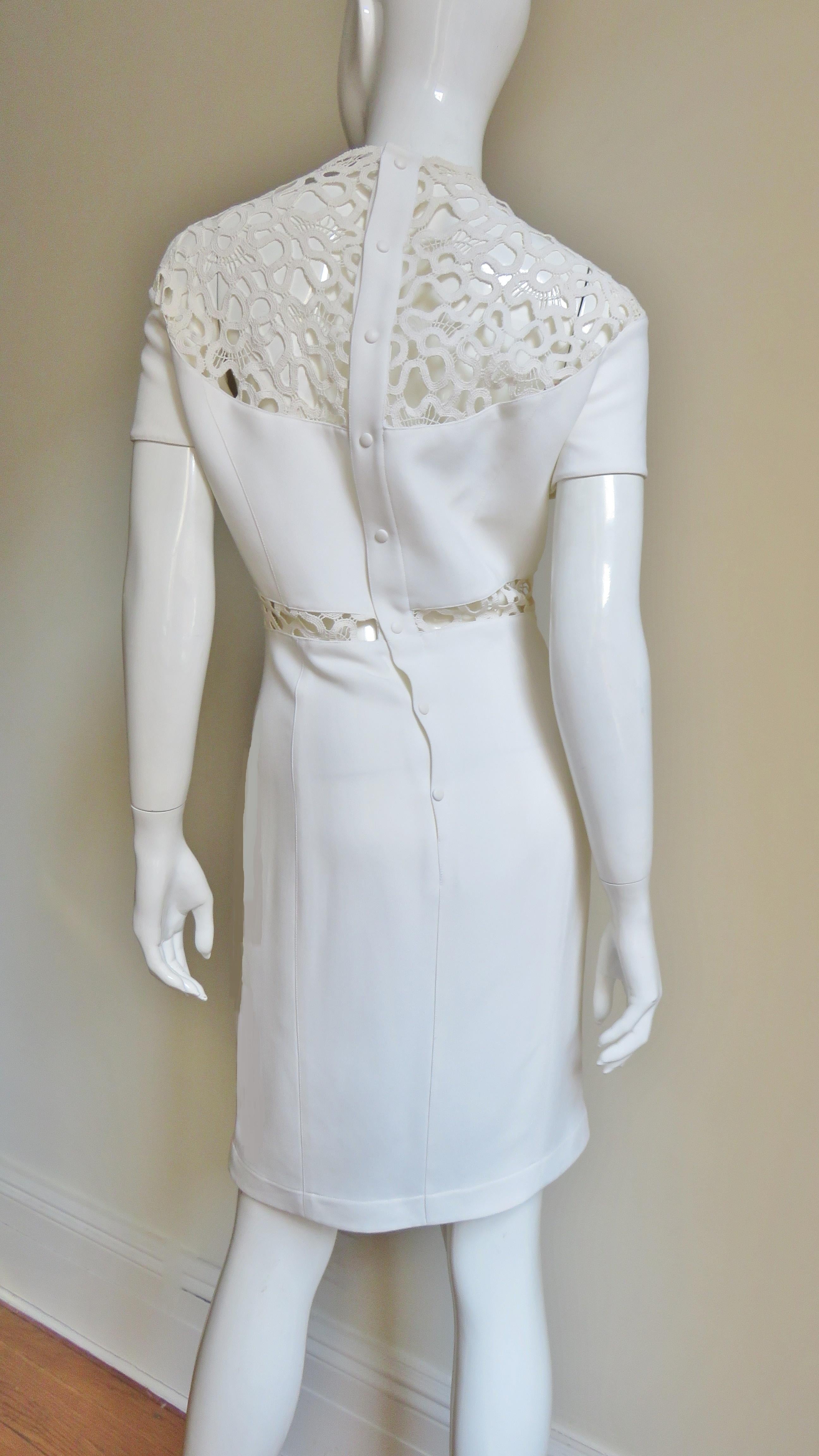 Vestido Thierry Mugler con recortes en venta 4