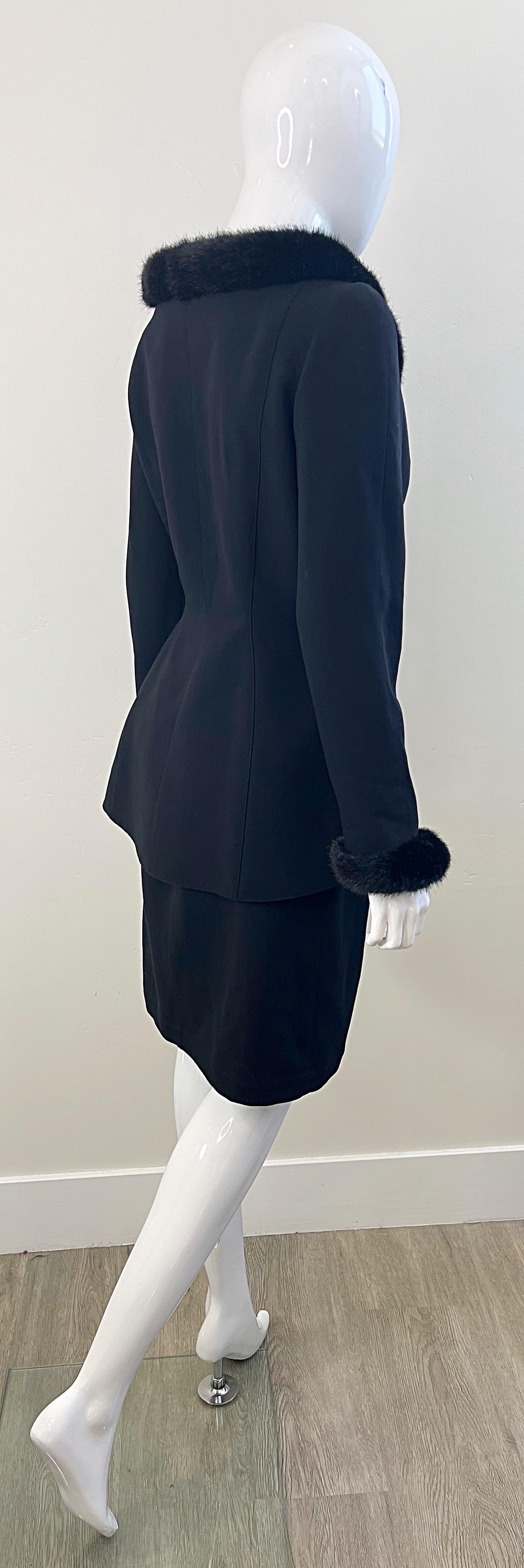 Thierry Mugler Fall 1991 Black Faux Fur Trim Size 40 / 6 Vintage 90 Skirt Suit For Sale 1