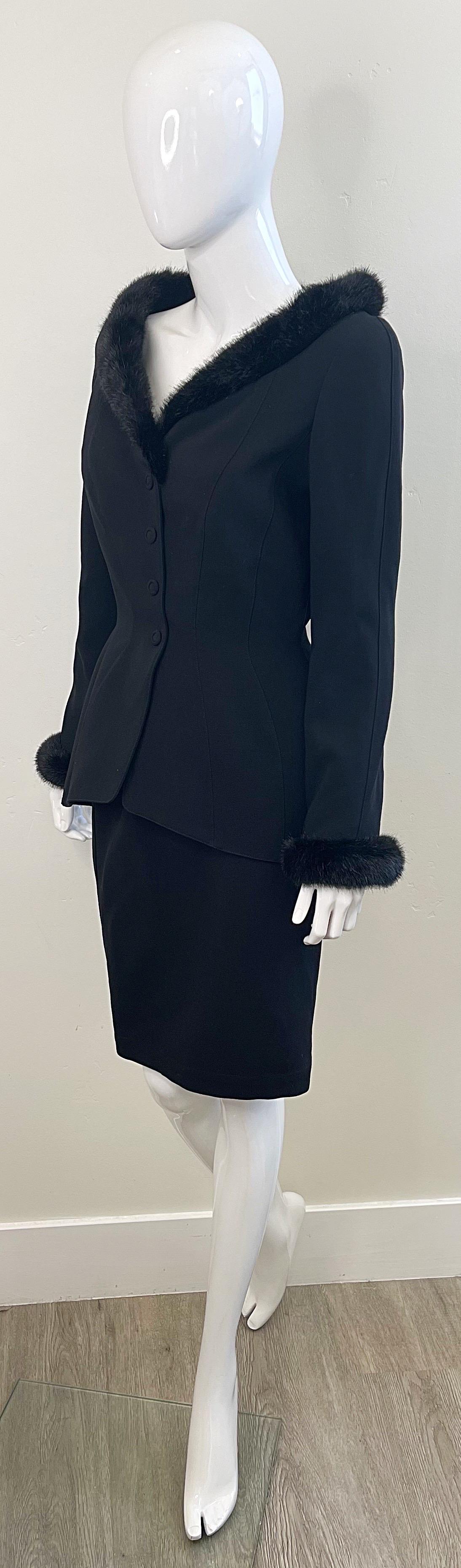 Thierry Mugler Fall 1991 Black Faux Fur Trim Size 40 / 6 Vintage 90 Skirt Suit For Sale 2