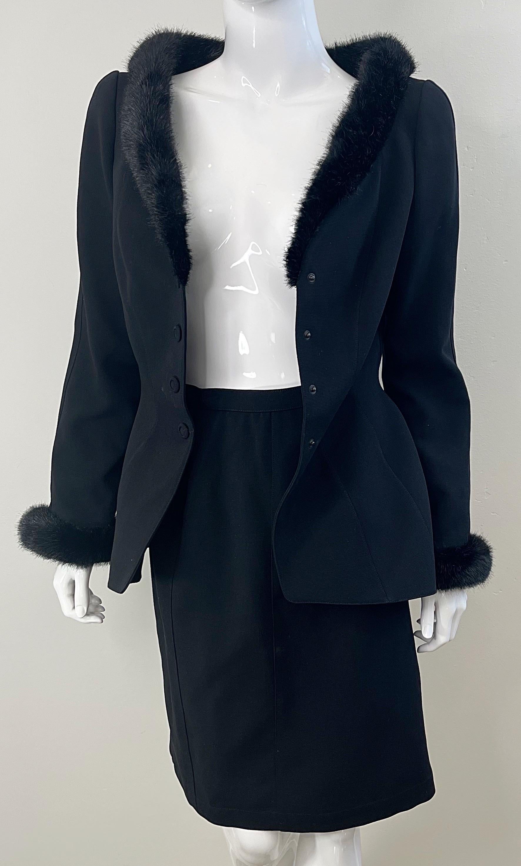 Thierry Mugler Fall 1991 Black Faux Fur Trim Size 40 / 6 Vintage 90 Skirt Suit For Sale 3