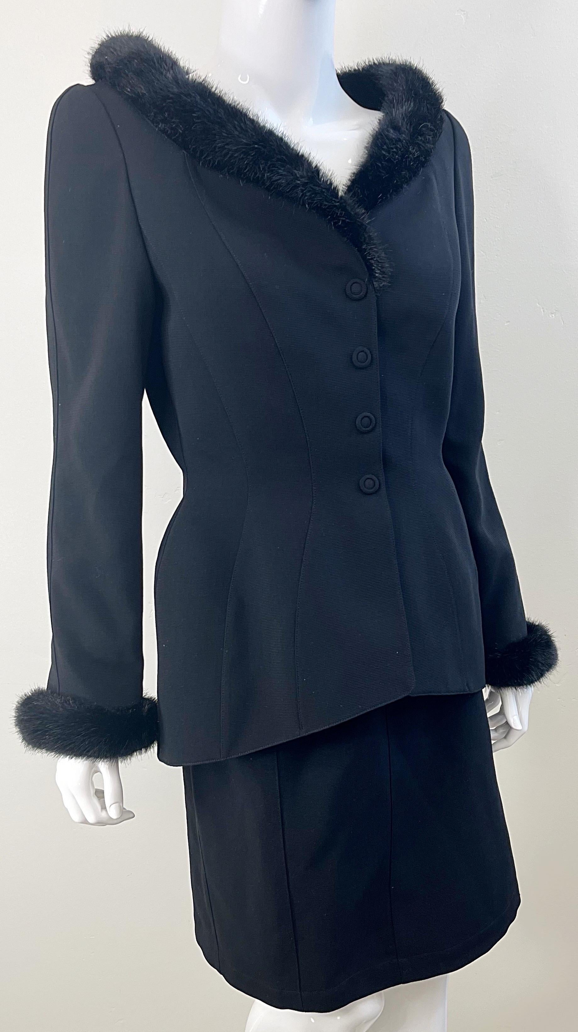 Thierry Mugler Fall 1991 Black Faux Fur Trim Size 40 / 6 Vintage 90 Skirt Suit For Sale 4