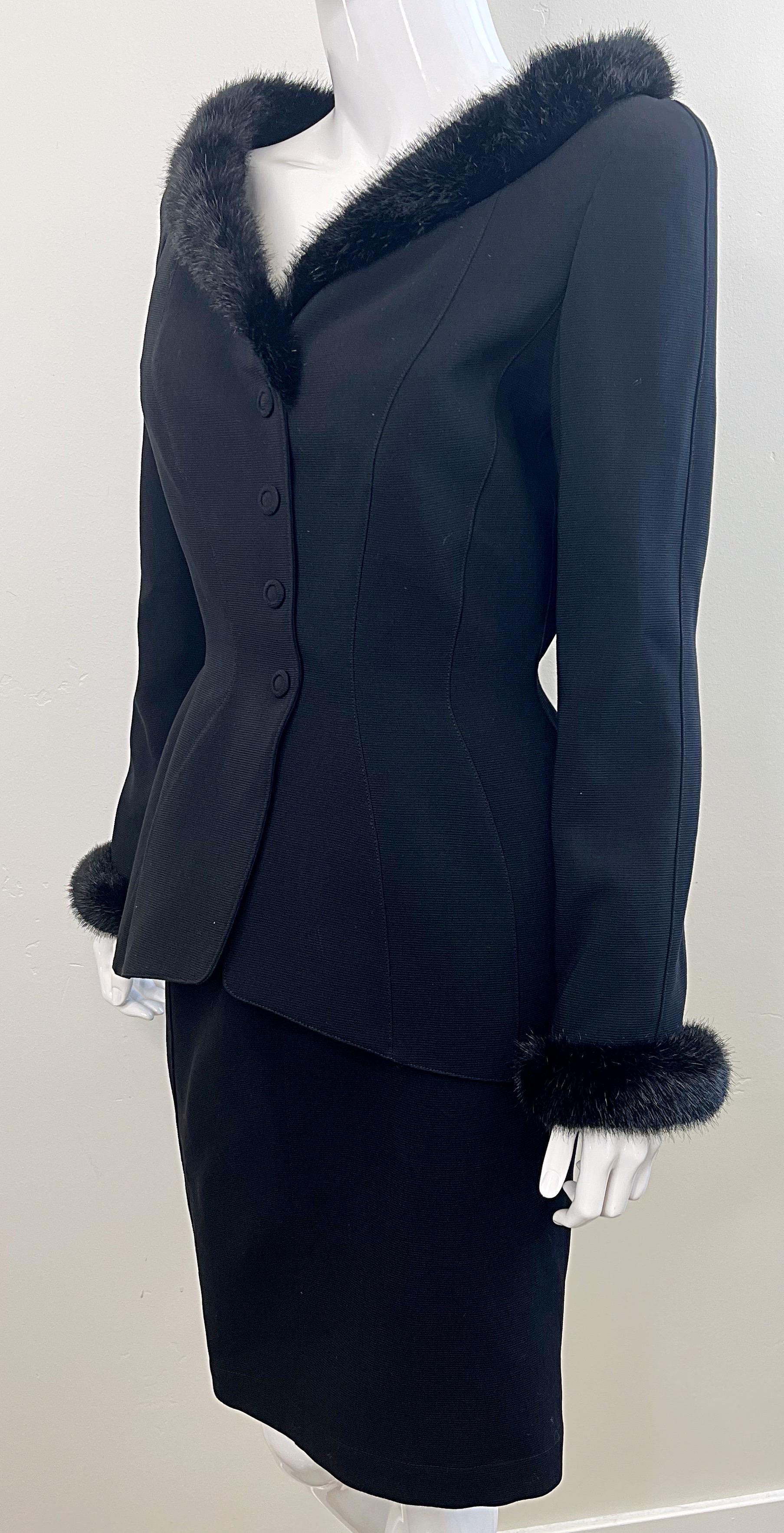 Thierry Mugler Fall 1991 Black Faux Fur Trim Size 40 / 6 Vintage 90 Skirt Suit For Sale 5
