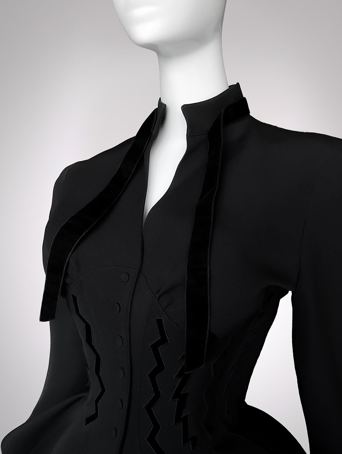 Thierry Mugler Autunno 1992 Nero Runway Fulmineo Abito Giacca Gonna in vendita 9