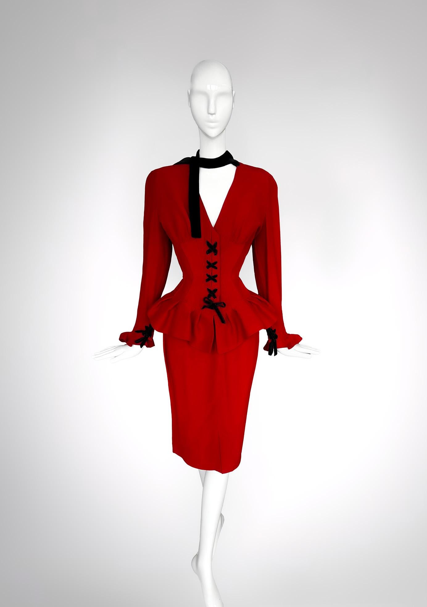 Thierry Mugler Fall 1992 Red Runway Suit Jacket Skirt Museum Worthy In Good Condition For Sale In Berlin, BE