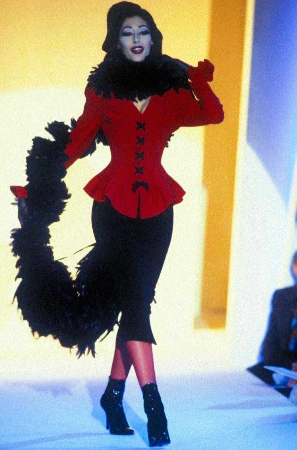 Thierry Mugler Fall 1992 Red Runway Suit Jacket Skirt Museum Worthy For Sale 2
