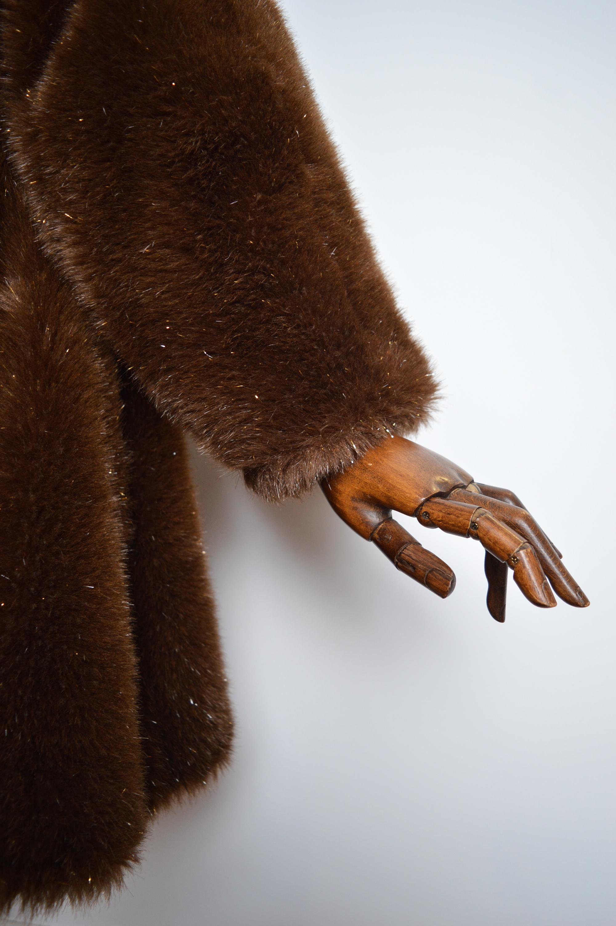 Thierry Mugler Fall 1997 Couture Faux Fur Brown & Gold Sparkly Coat - Jacket For Sale 9
