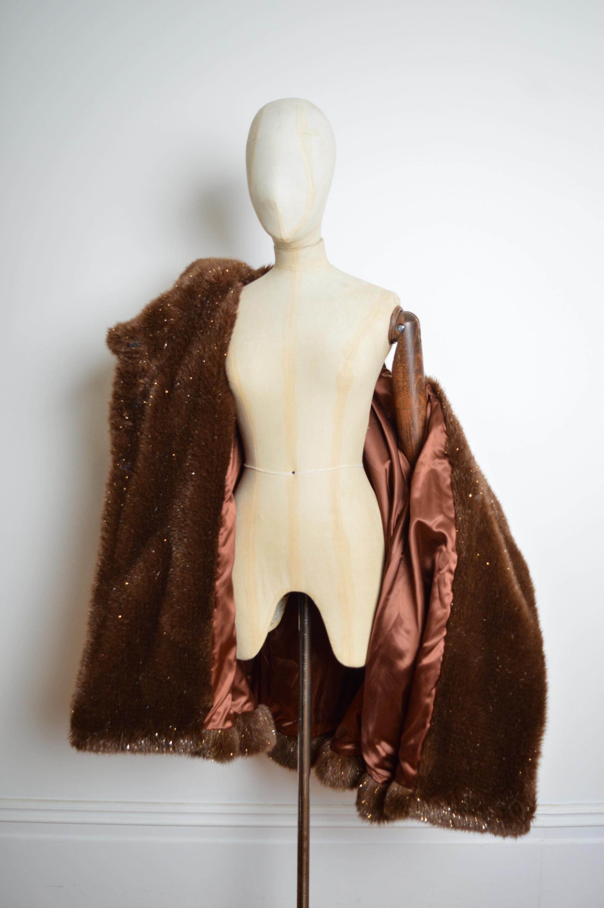 Thierry Mugler Fall 1997 Couture Faux Fur Brown & Gold Sparkly Coat - Jacket For Sale 12