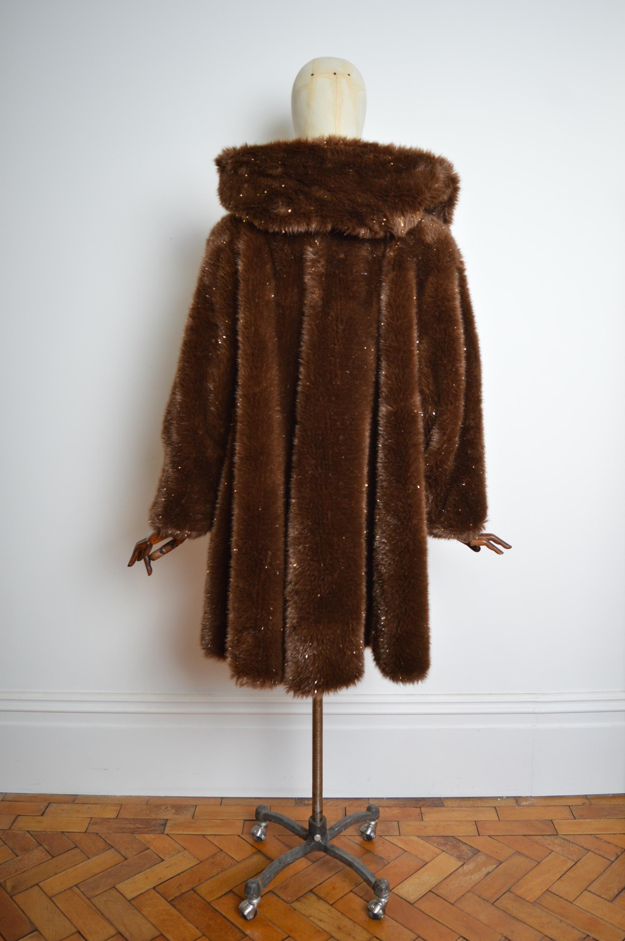 Thierry Mugler Fall 1997 Couture Faux Fur Brown & Gold Sparkly Coat - Jacket For Sale 13