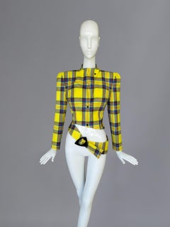 Thierry Mugler FW 1989 Escultural Chaqueta recortada de lana de tartán icónica