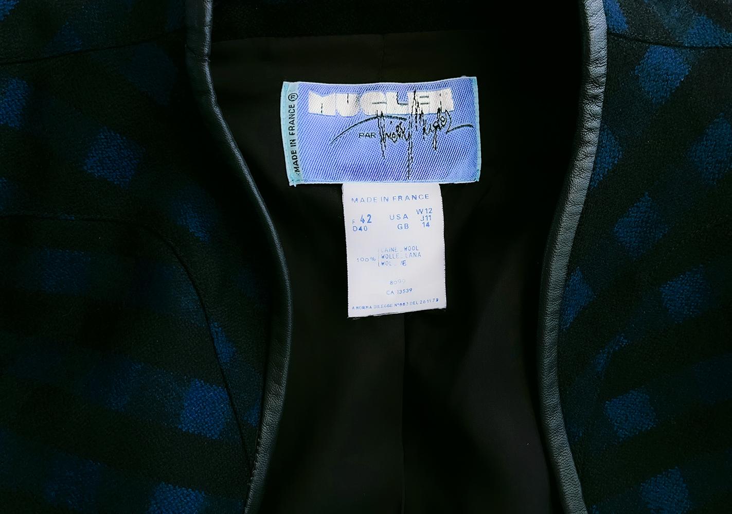 Thierry Mugler H/W 1990 Skulpturale Jacke aus Wolle mit karierter dramatischer Silhouette (Schwarz) im Angebot