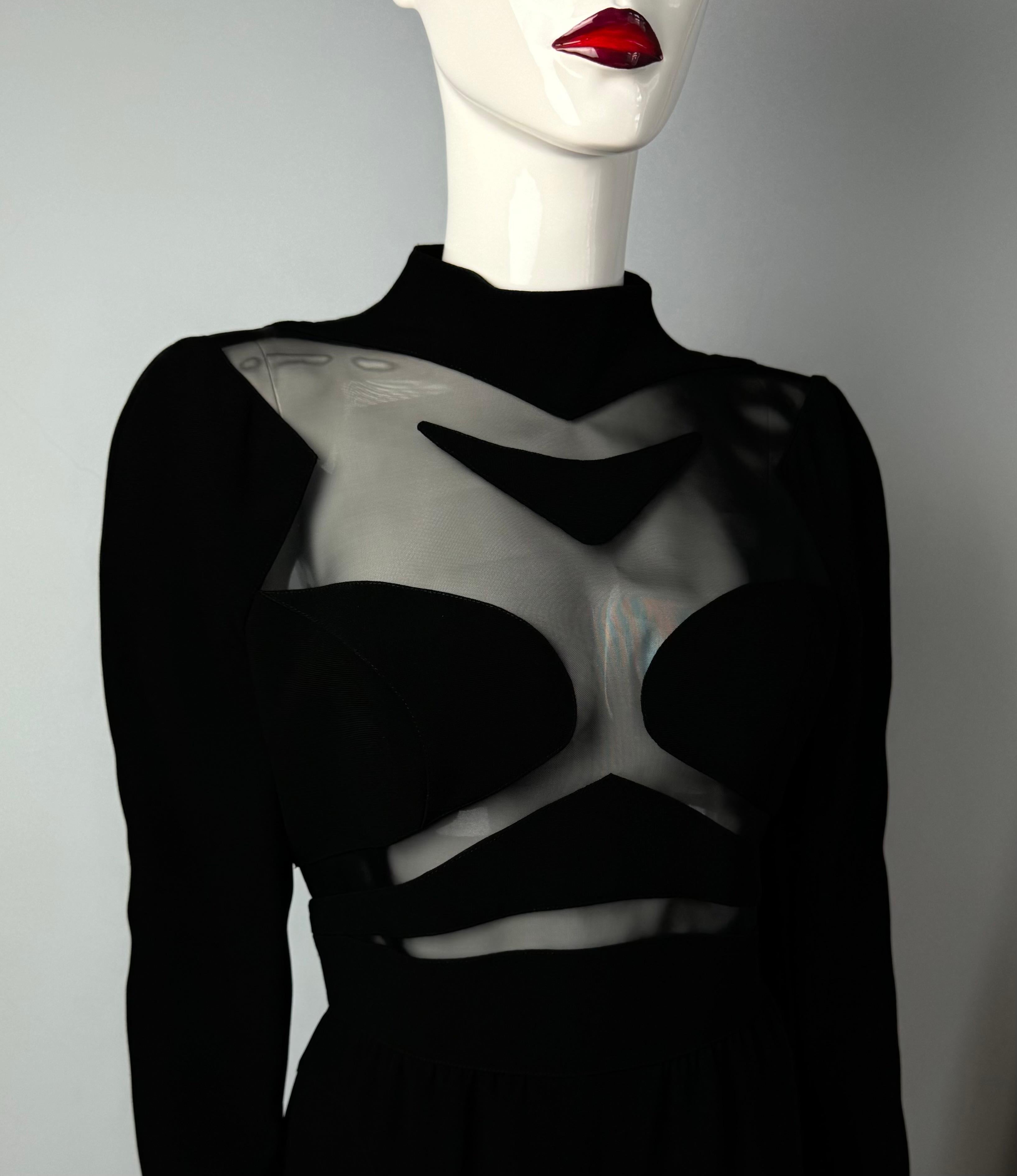 Thierry Mugler FW 1991 Futuristic Mesh Insert Dress In Excellent Condition For Sale In Praha 4, Hlavní město Praha