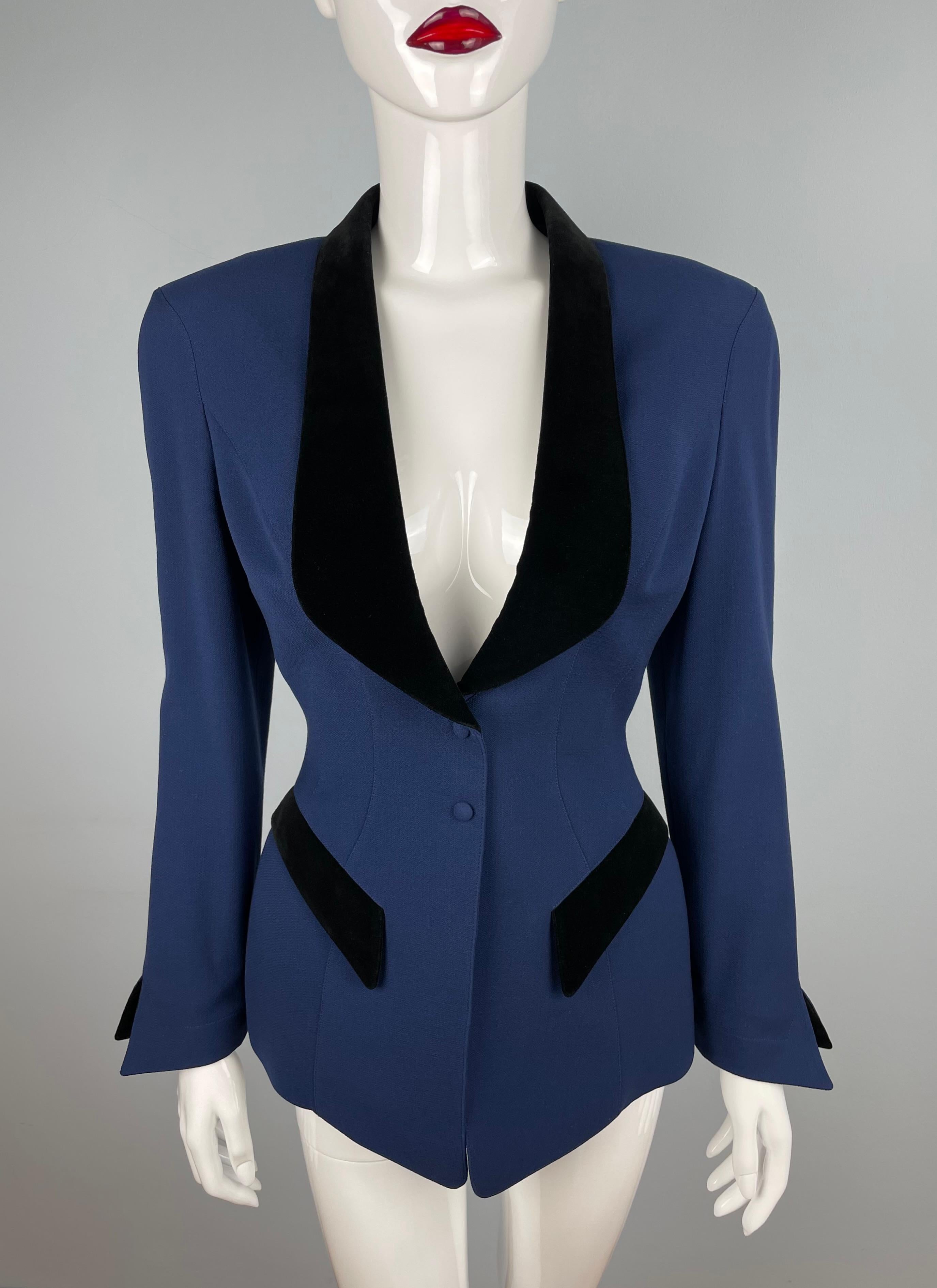 Thierry Mugler FW 1992 Blaue Smokingjacke Samt Details im Angebot 2