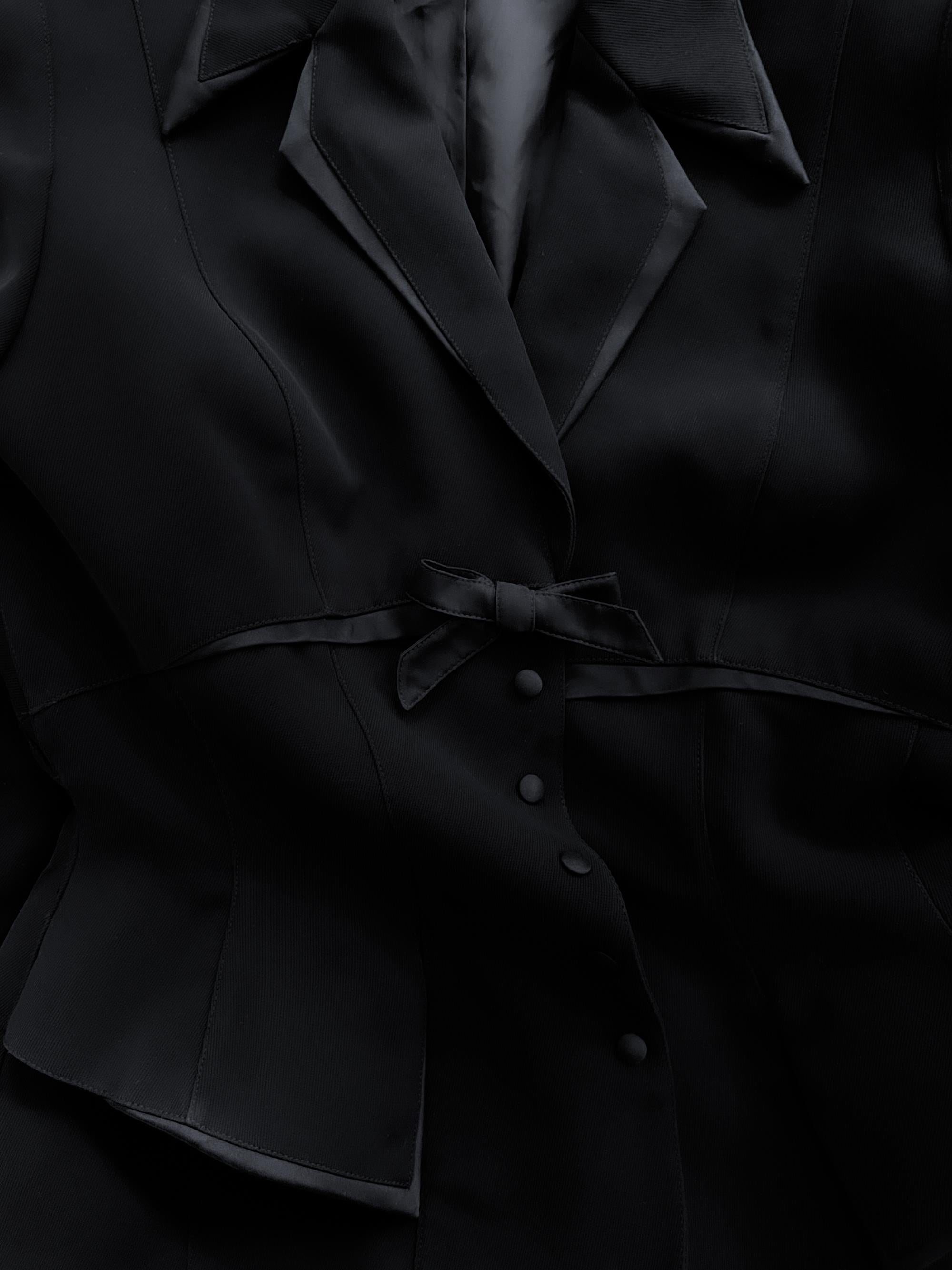 Thierry Mugler FW 1995 Black Sculptural Jacket In Excellent Condition For Sale In Berlin, BE