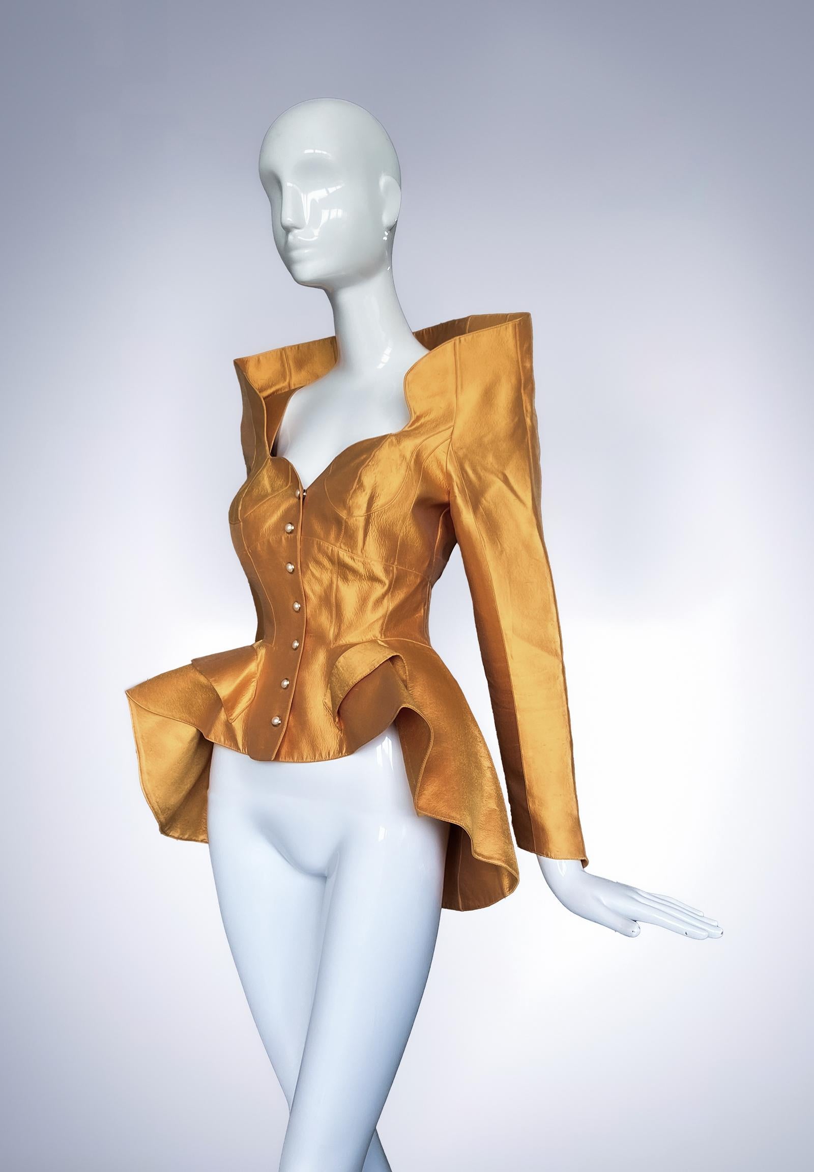 Women's Thierry Mugler FW 1995 Gold Silk Runway Jacket seen on Kate Moss For Sale