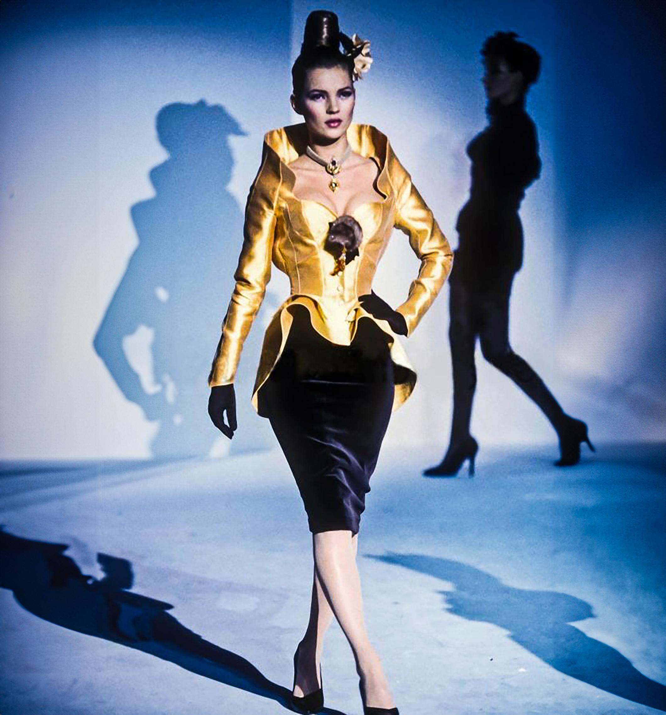 Thierry Mugler FW 1995 Gold Silk Runway Jacket seen on Kate Moss For Sale 1