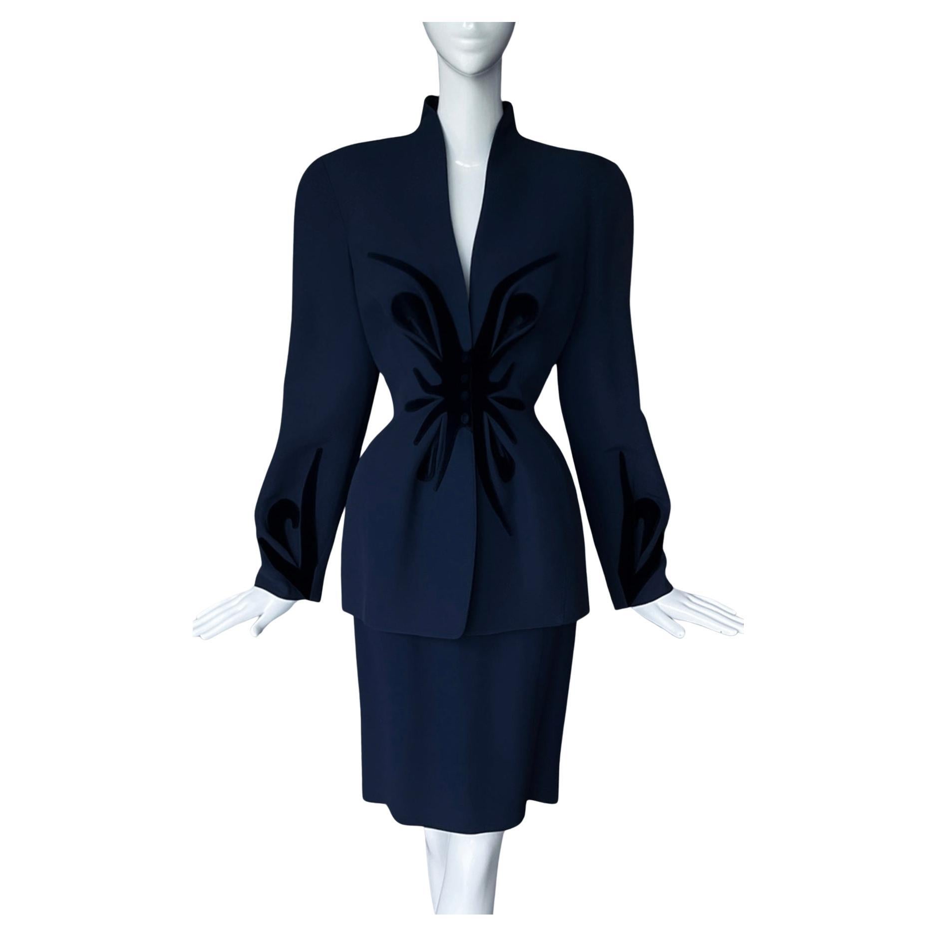 Thierry Mugler FW 1995 Ensemble scultoreo in velluto blu e nero