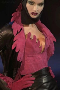 Veste « Chimera » en daim Thierry Mugler, collection Haute Couture automne-hiver 1997