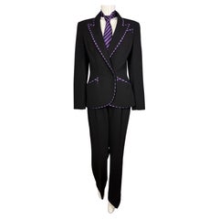 Thierry Mugler FW 2001: abito a pantalone con cravatta