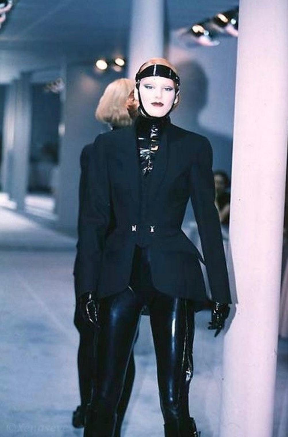 Thierry Mugler Gorgeous Jacket Black Drama Collar Jewel Pearl FW1996 For Sale 5