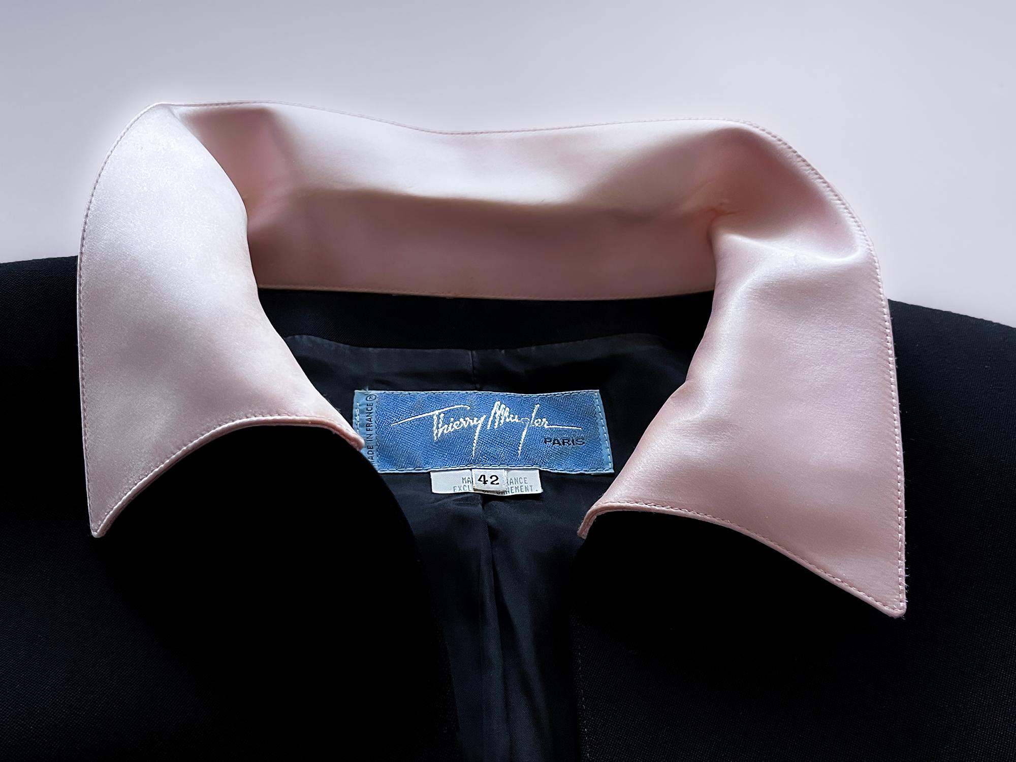 Thierry Mugler Gorgeous Jacket Black Drama Collar Jewel Pearl FW1996 For Sale 5