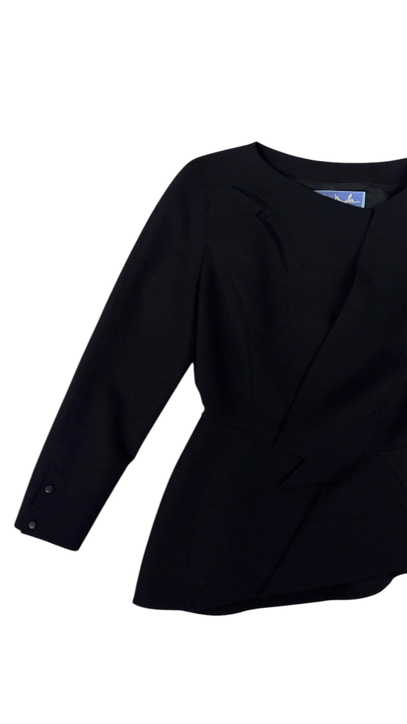Thierry Mugler Iconic Sculptural Black Blazer with Lightning Cut Front in vendita 9