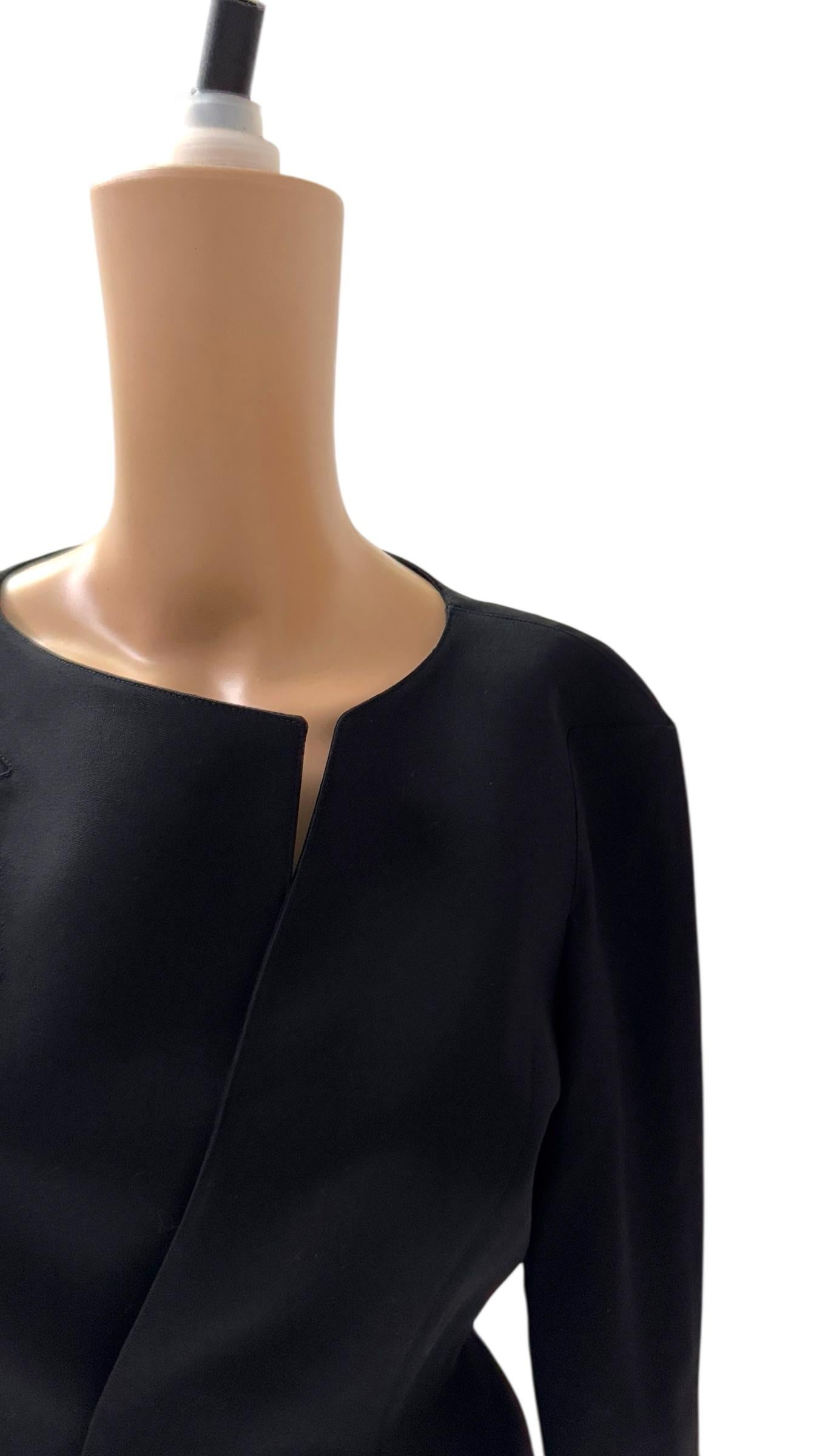 Thierry Mugler Iconic Sculptural Black Blazer with Lightning Cut Front in vendita 1