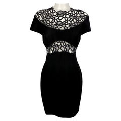 Vestito midi nero con inserti in pizzo di Thierry Mugler