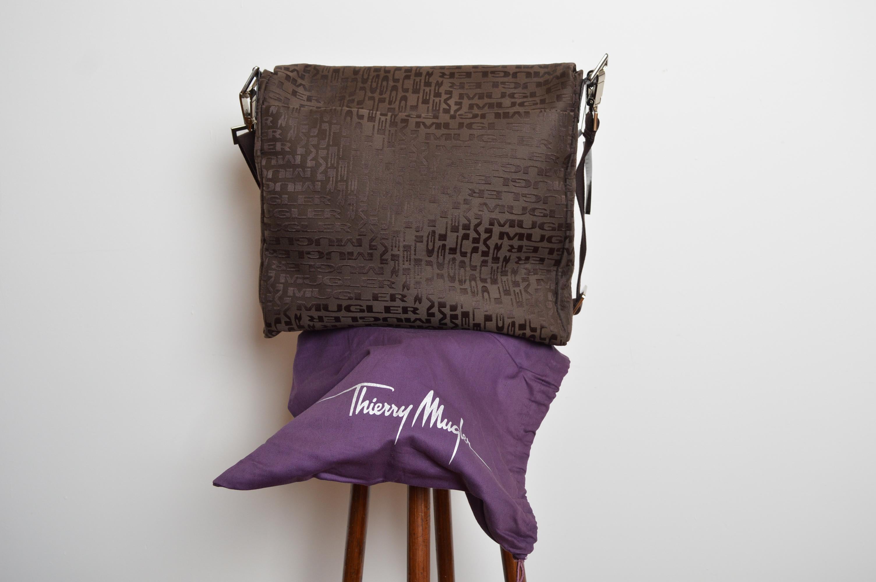 Thierry Mugler Large sacoche en jacquard marron chocolat - ordinateur portable en vente 4