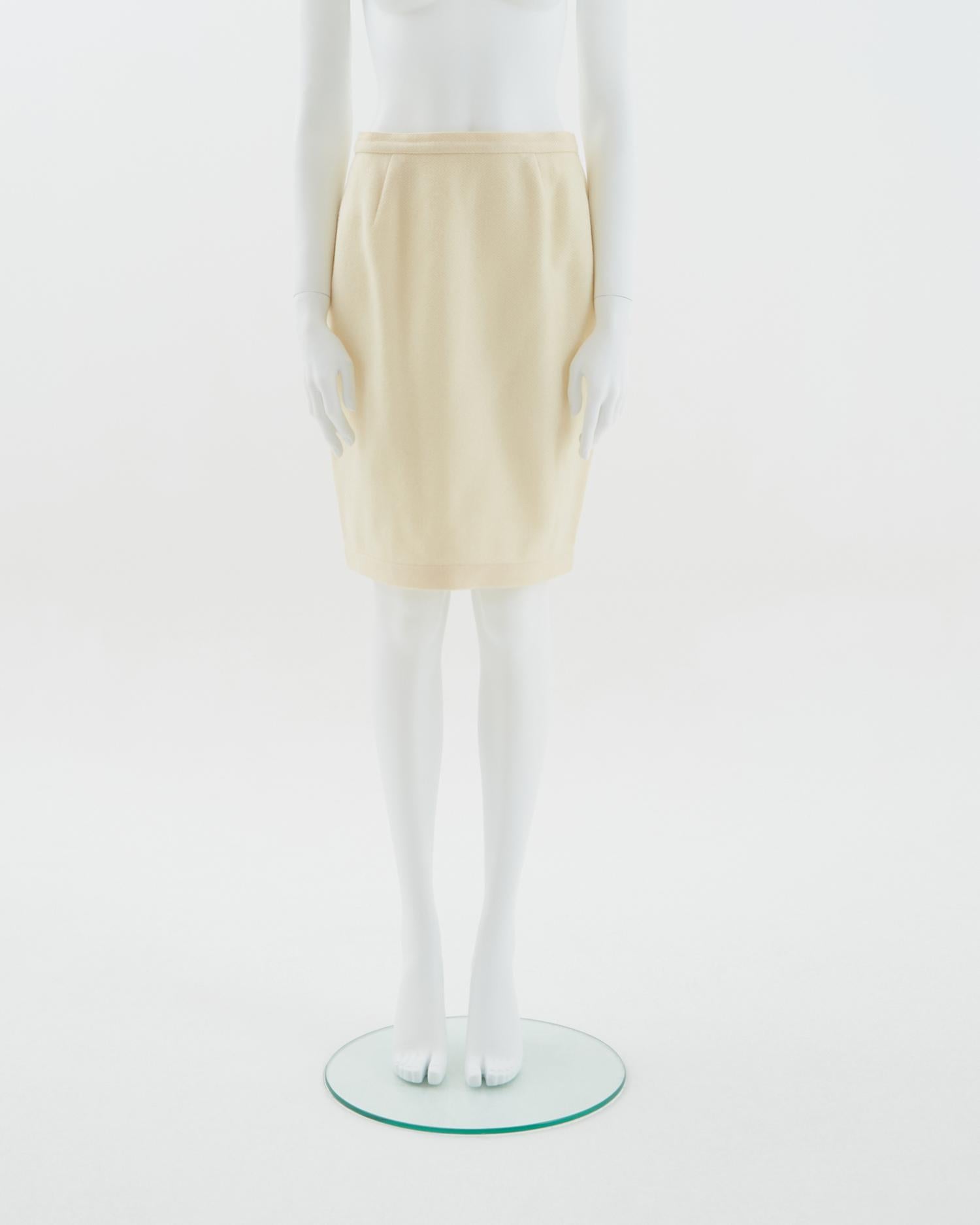 Thierry Mugler off-white mohair fringe scarf collar jacket and skirt suit, 1990s For Sale 1