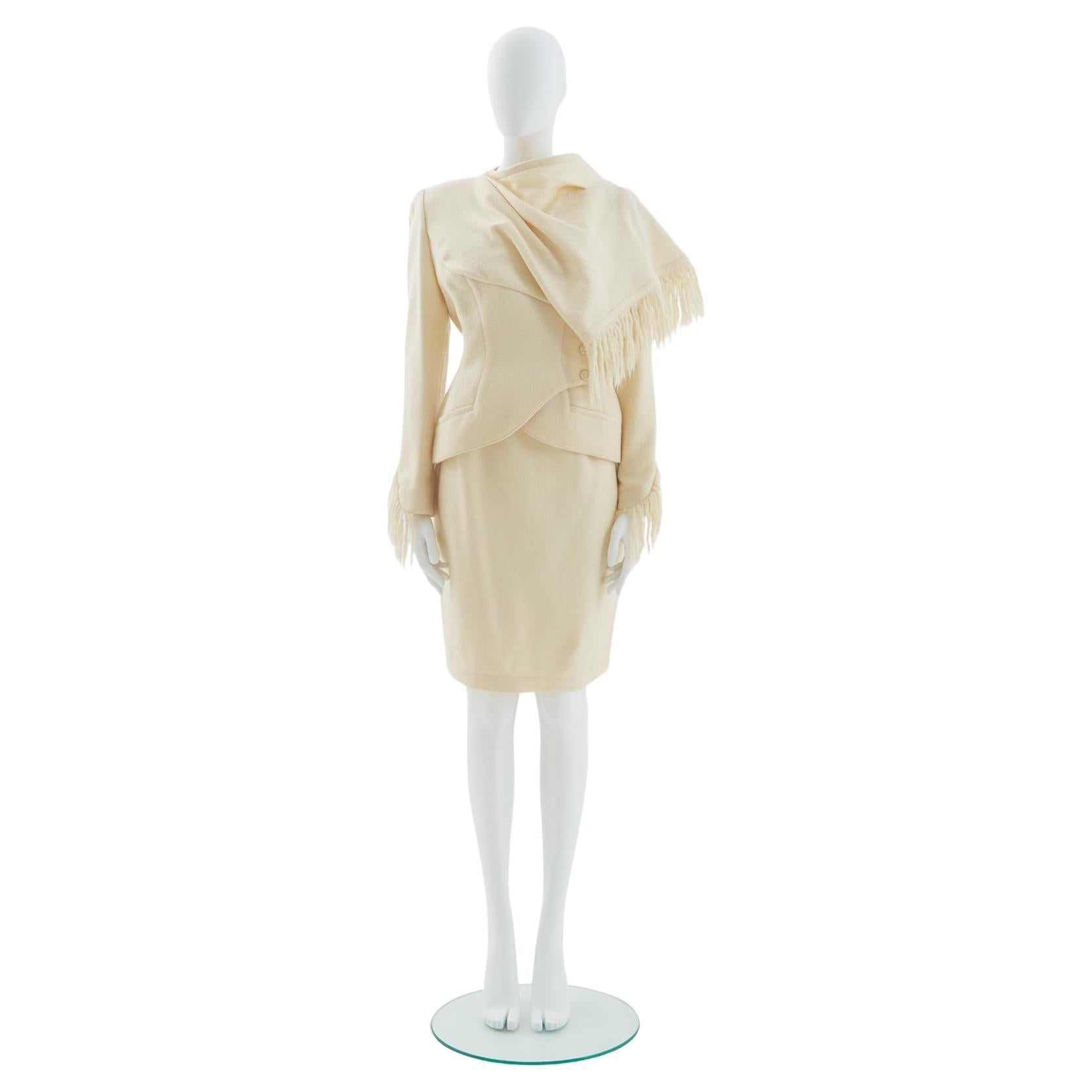 Thierry Mugler off-white mohair fringe scarf collar jacket and skirt suit, 1990s For Sale