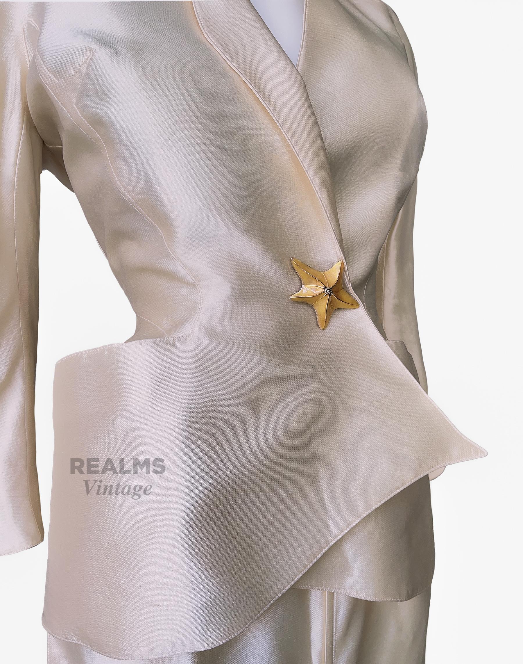 Thierry Mugler Pure Silk Sculptural Dramatic Skirtsuit Gold Starfish  In Good Condition In Berlin, BE