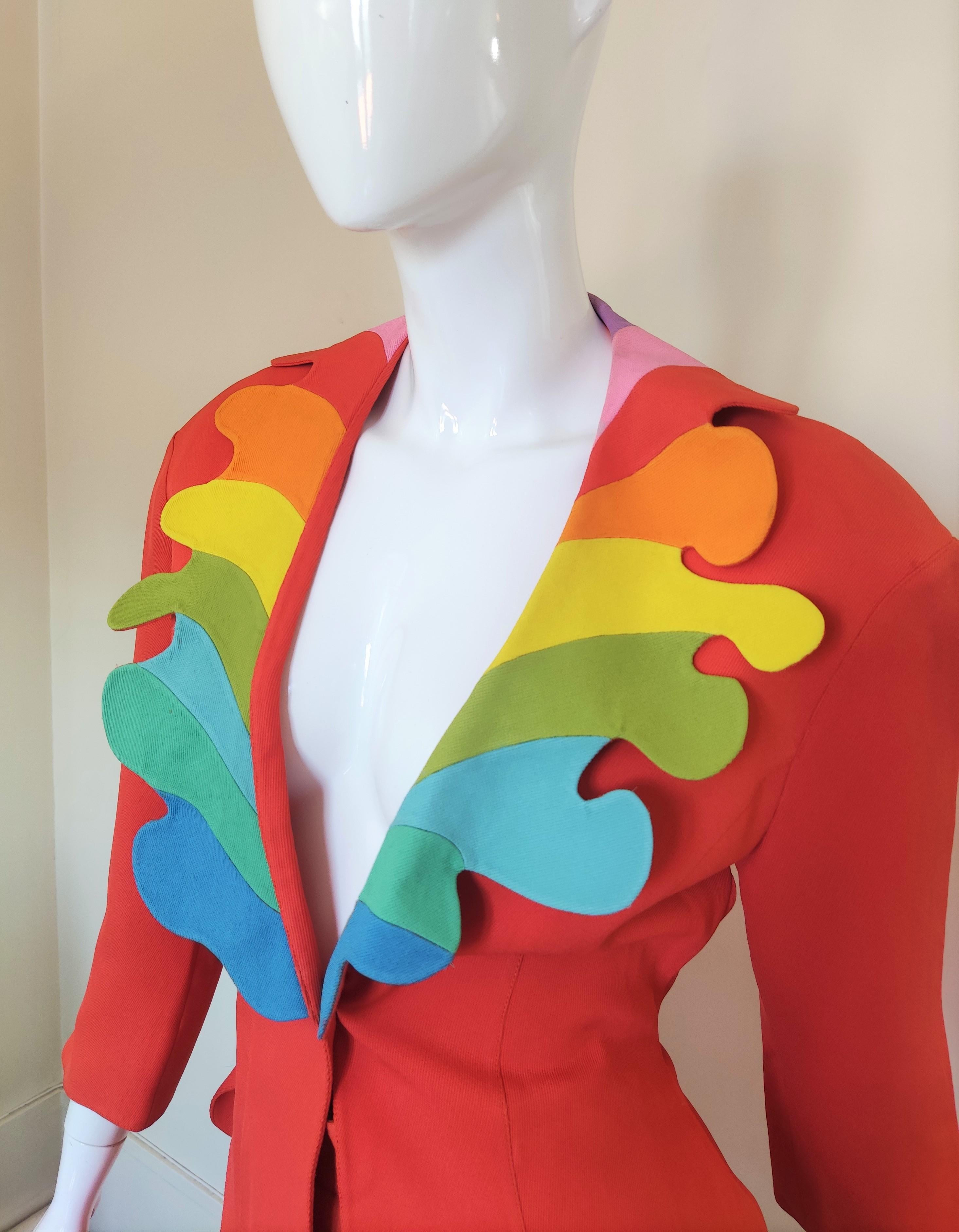 Thierry Mugler Rainbow Arc En Ciel S/S 1990 Couture Structured Ensemble Suit In Excellent Condition For Sale In PARIS, FR