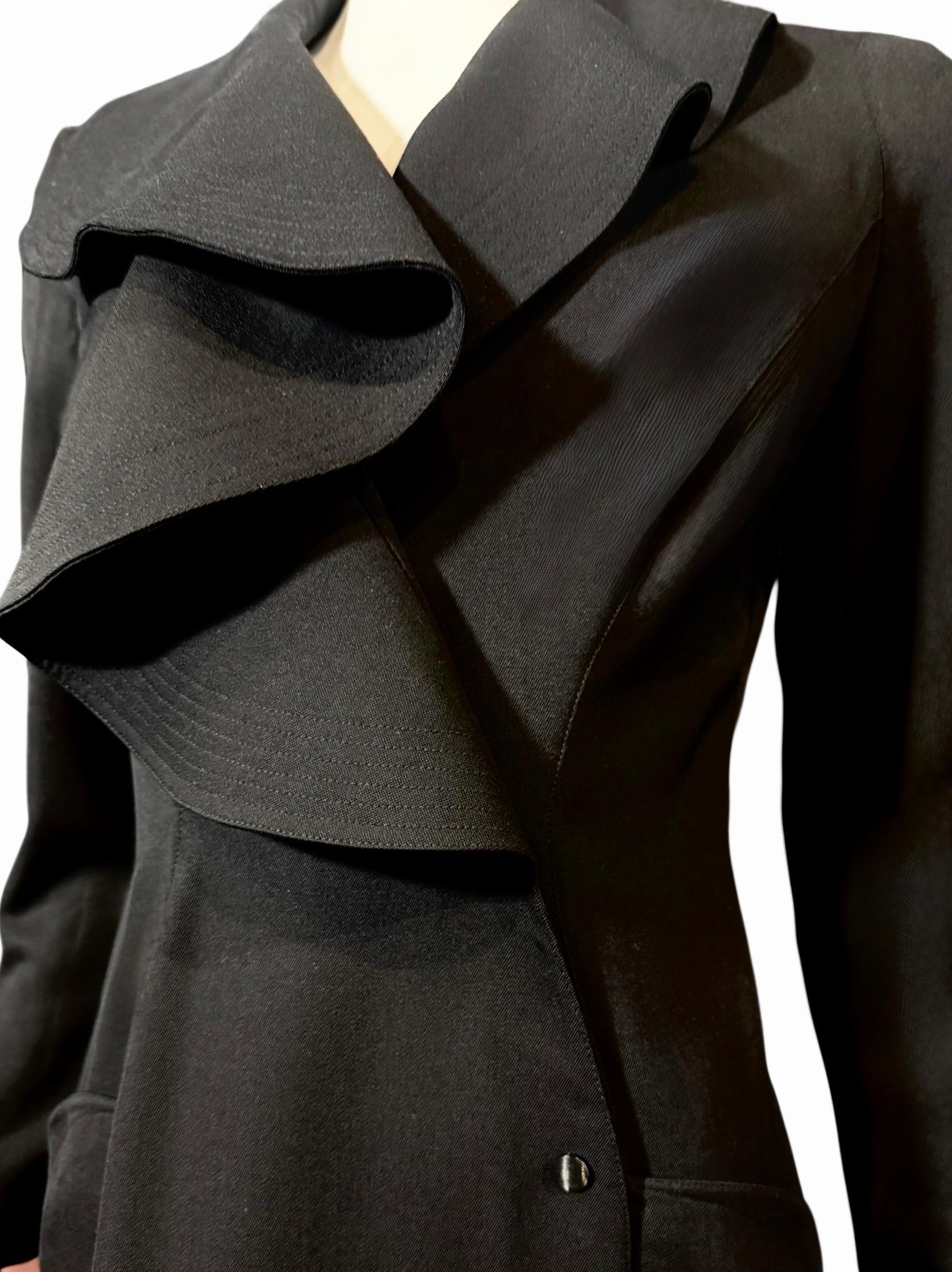 Thierry Mugler RARE Black Ruffled Runway Wool Suit Dress Coat, 1989 collection im Angebot 1