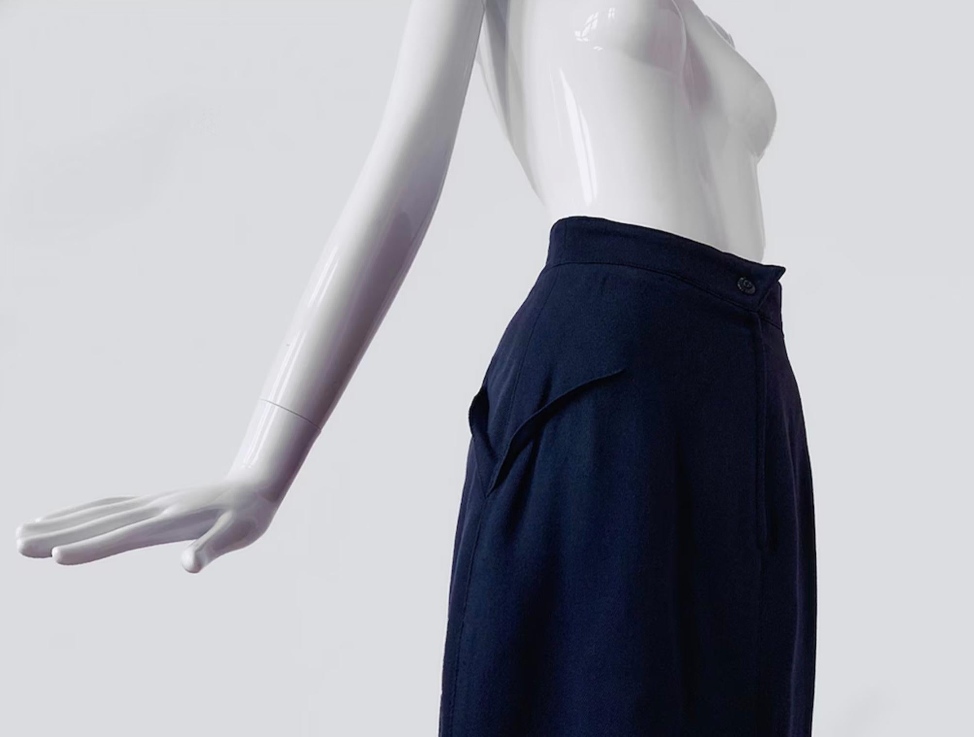 Thierry Mugler Rare Dramatic Suit Skirtsuit Silhouette Wool Blazer Skirt 80s en vente 2