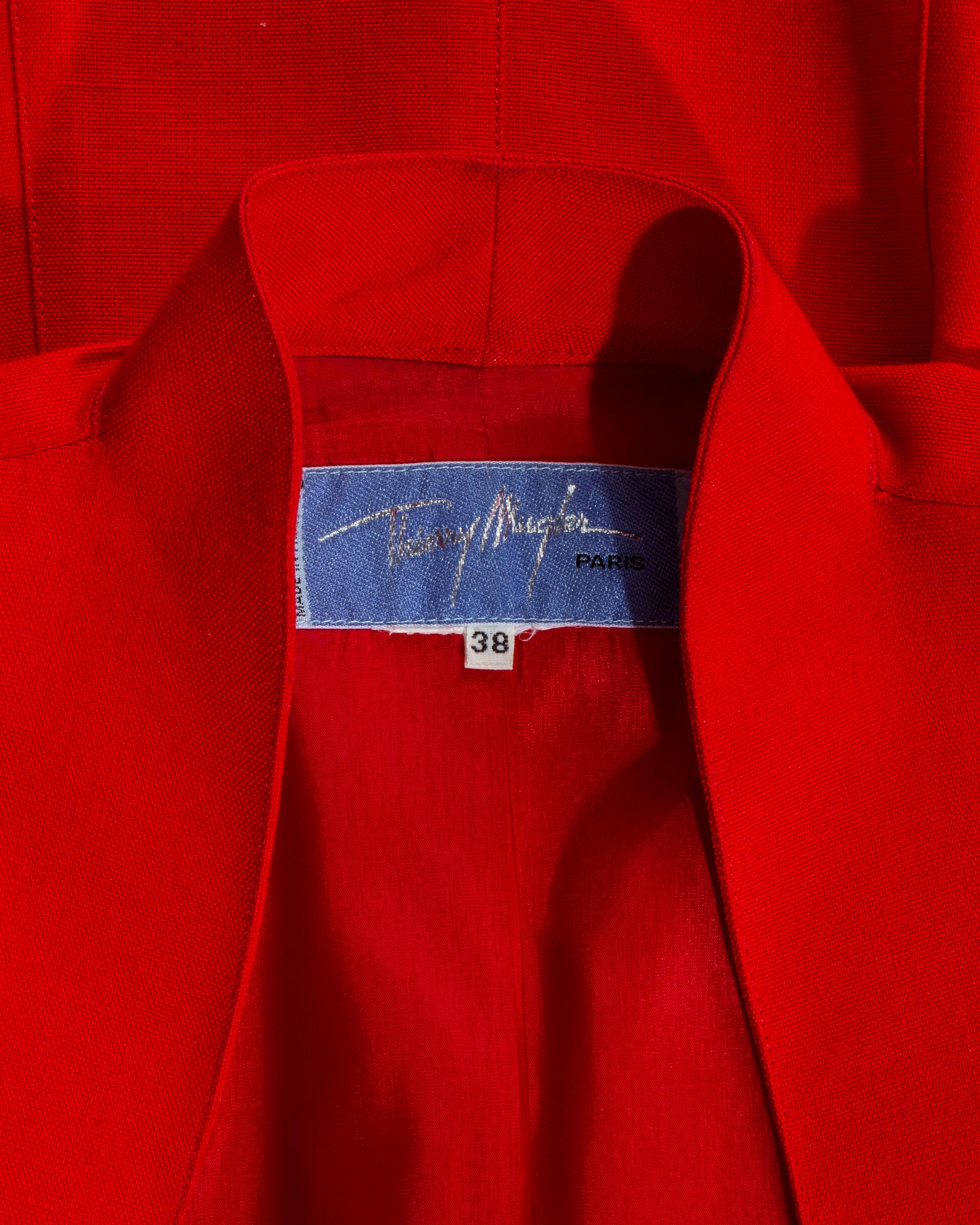 Thierry Mugler red pant suit with silver metal rings, c. 1990s For Sale 1