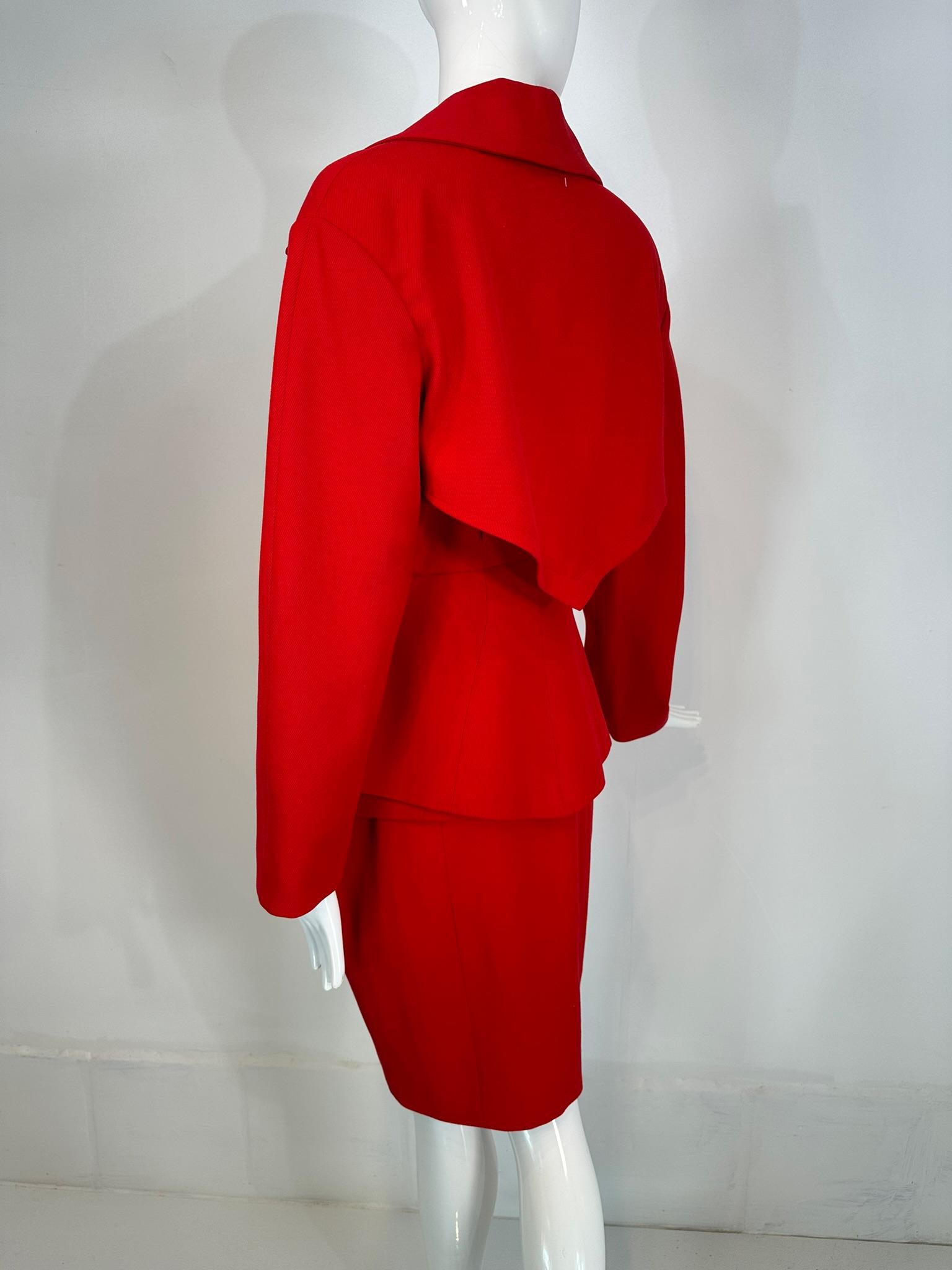 Set giacca e gonna Thierry Mugler in lana rossa con ampio bavero e vita a scatto A. Silver in vendita 5