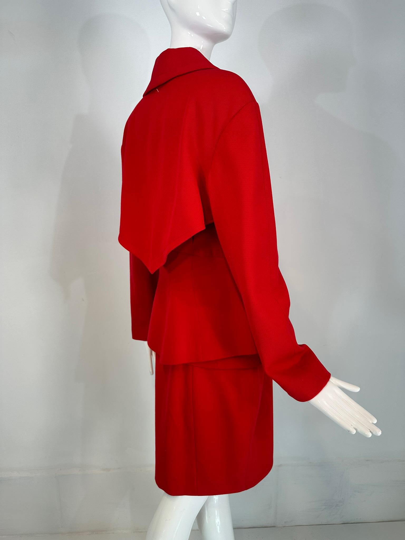 Donna Set giacca e gonna Thierry Mugler in lana rossa con ampio bavero e vita a scatto A. Silver in vendita