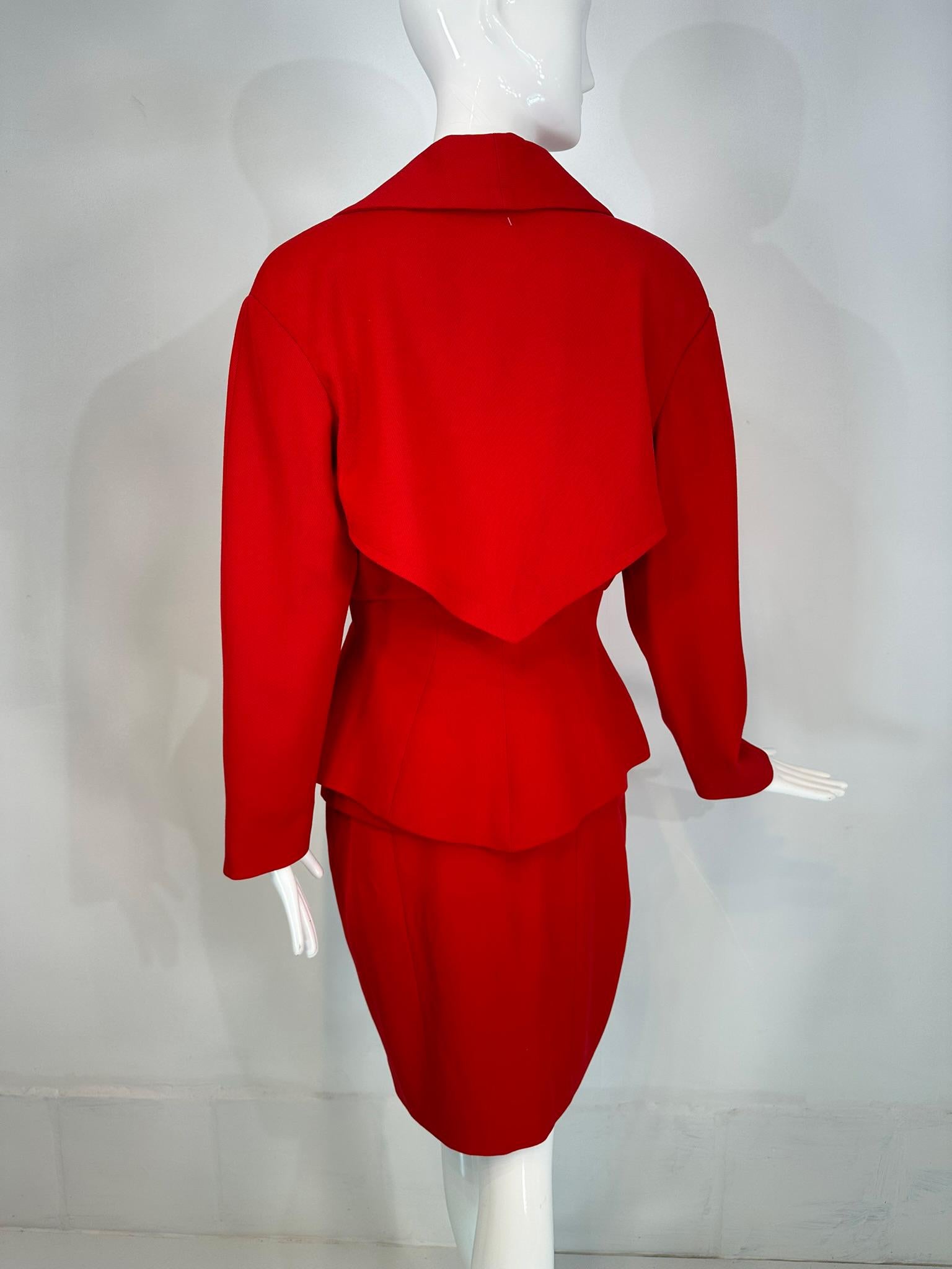 Set giacca e gonna Thierry Mugler in lana rossa con ampio bavero e vita a scatto A. Silver in vendita 3