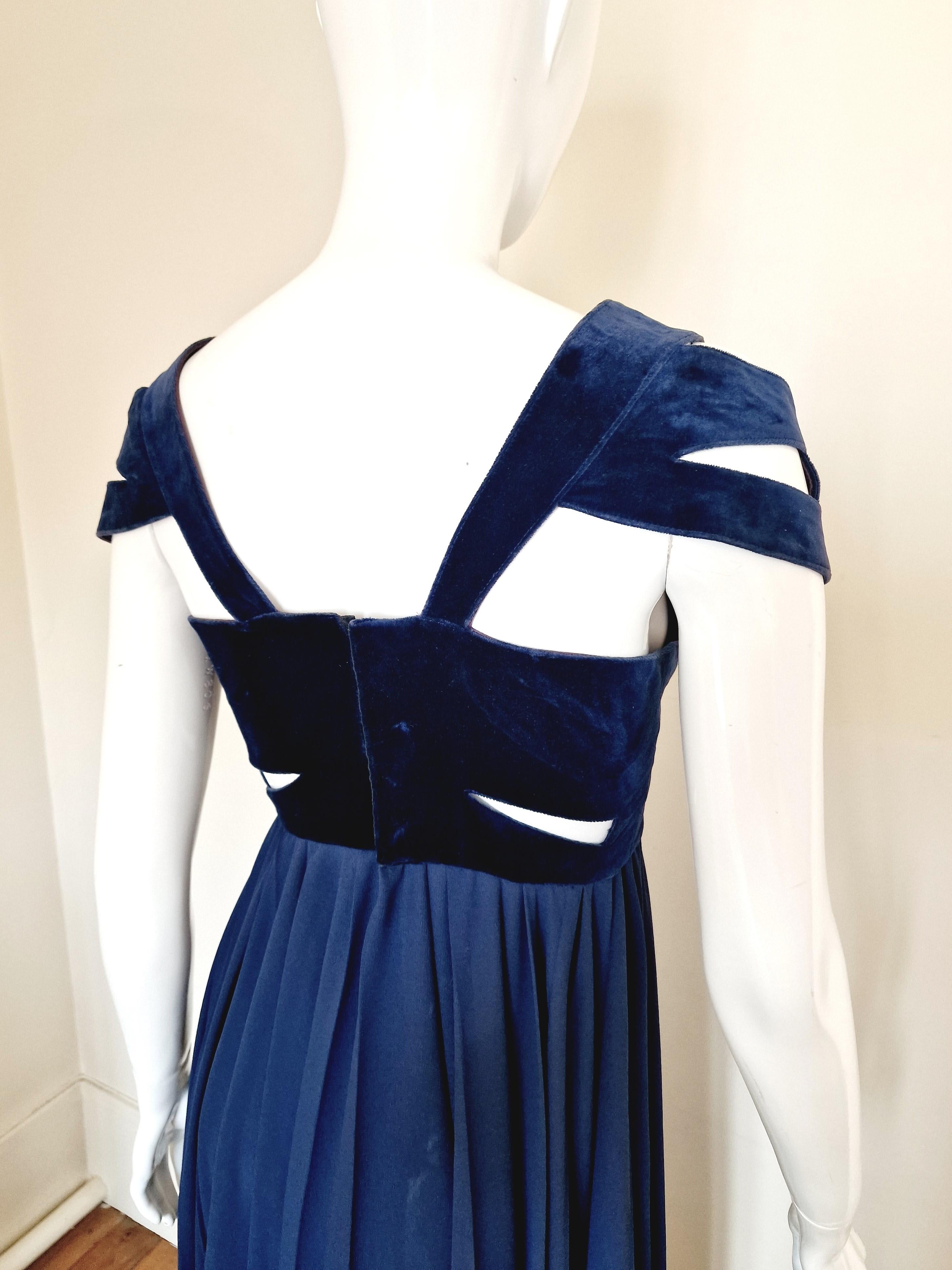 Thierry Mugler Runway 1992 S/S Cut-Out Demi Moore Blue Evening Maxi Dress Gown For Sale 7