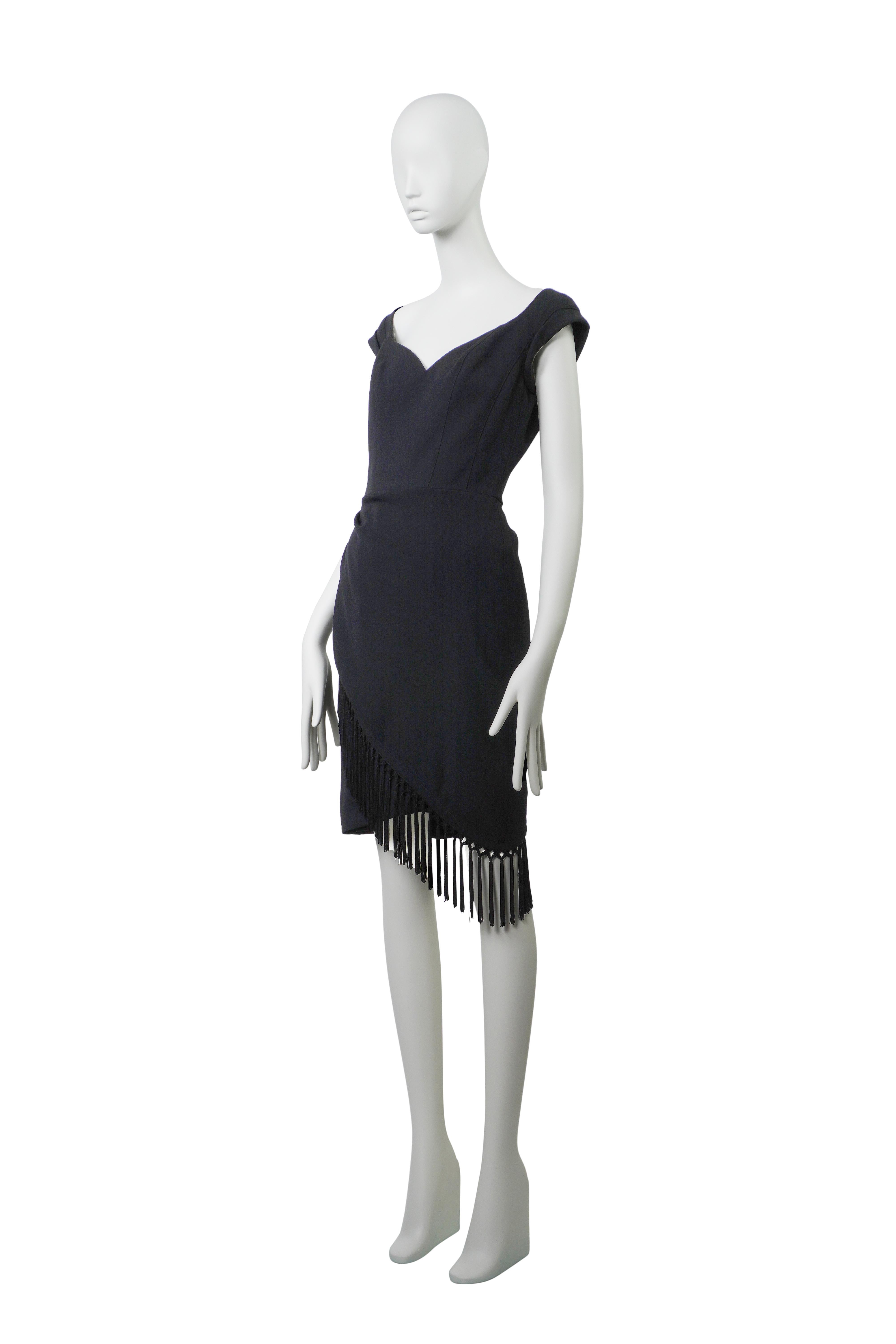 THIERRY MUGLER S/S 1997 Sanduhr-Fransenkleid FR38 im Zustand „Hervorragend“ im Angebot in Berlin, BE