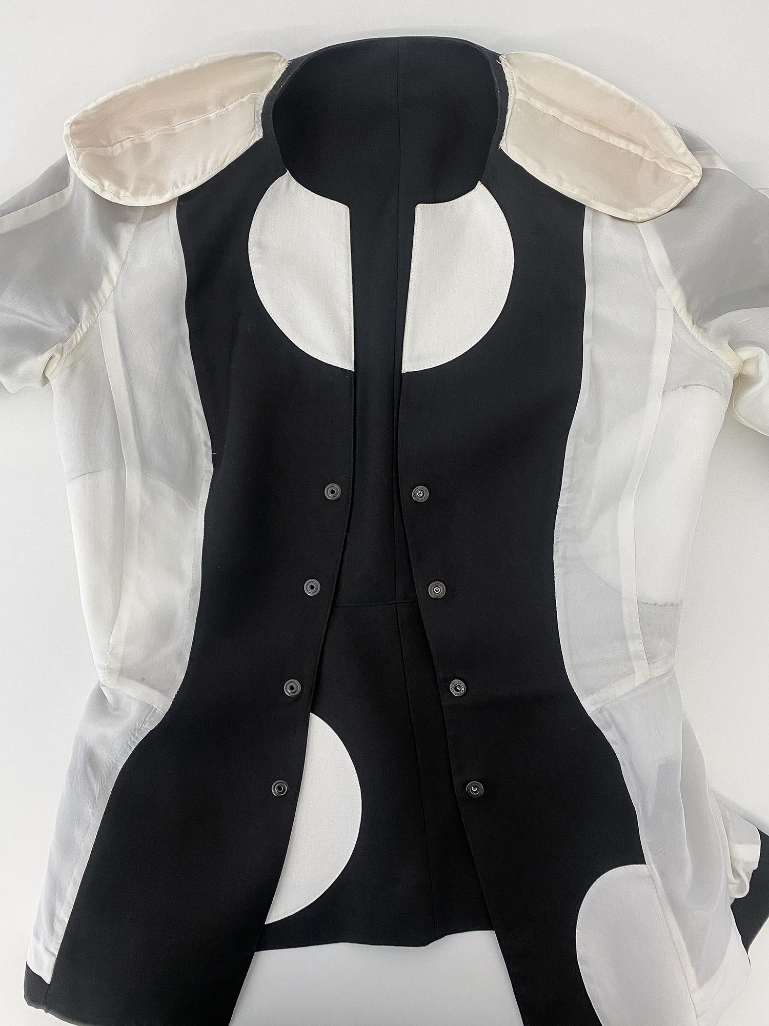 THIERRY MUGLER S/S 1998 Rare costume de défilé à pois documenté par Helmut Newton 7