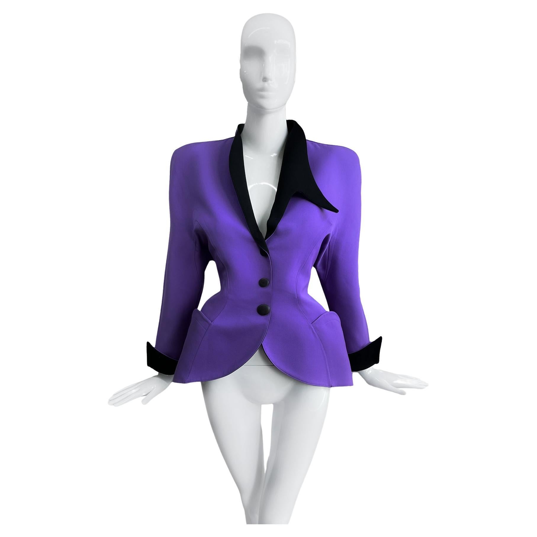 Veste sculpturale d'archives Thierry Mugler FW1989  Iman violet / violet  en vente