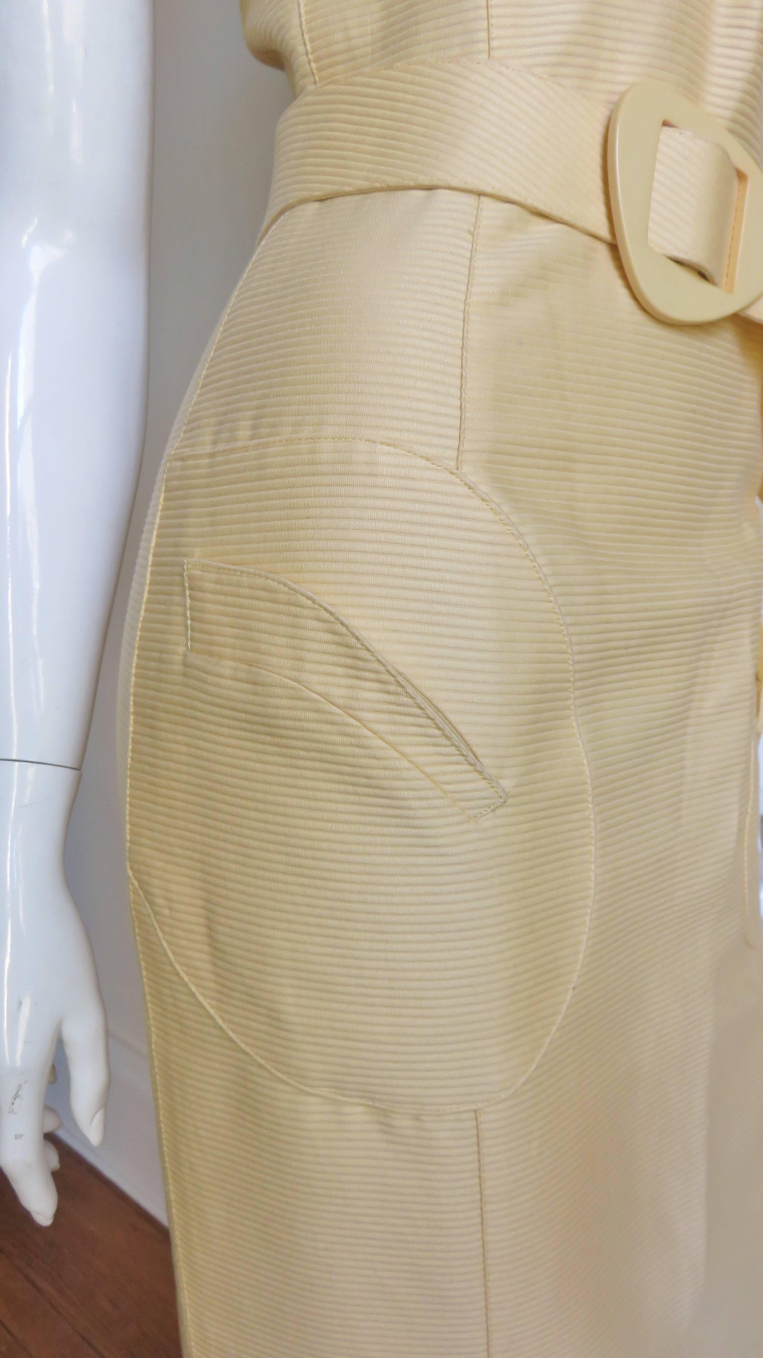 Thierry Mugler Seidenkleid mit Gürtel und Ausschnitt Damen im Angebot