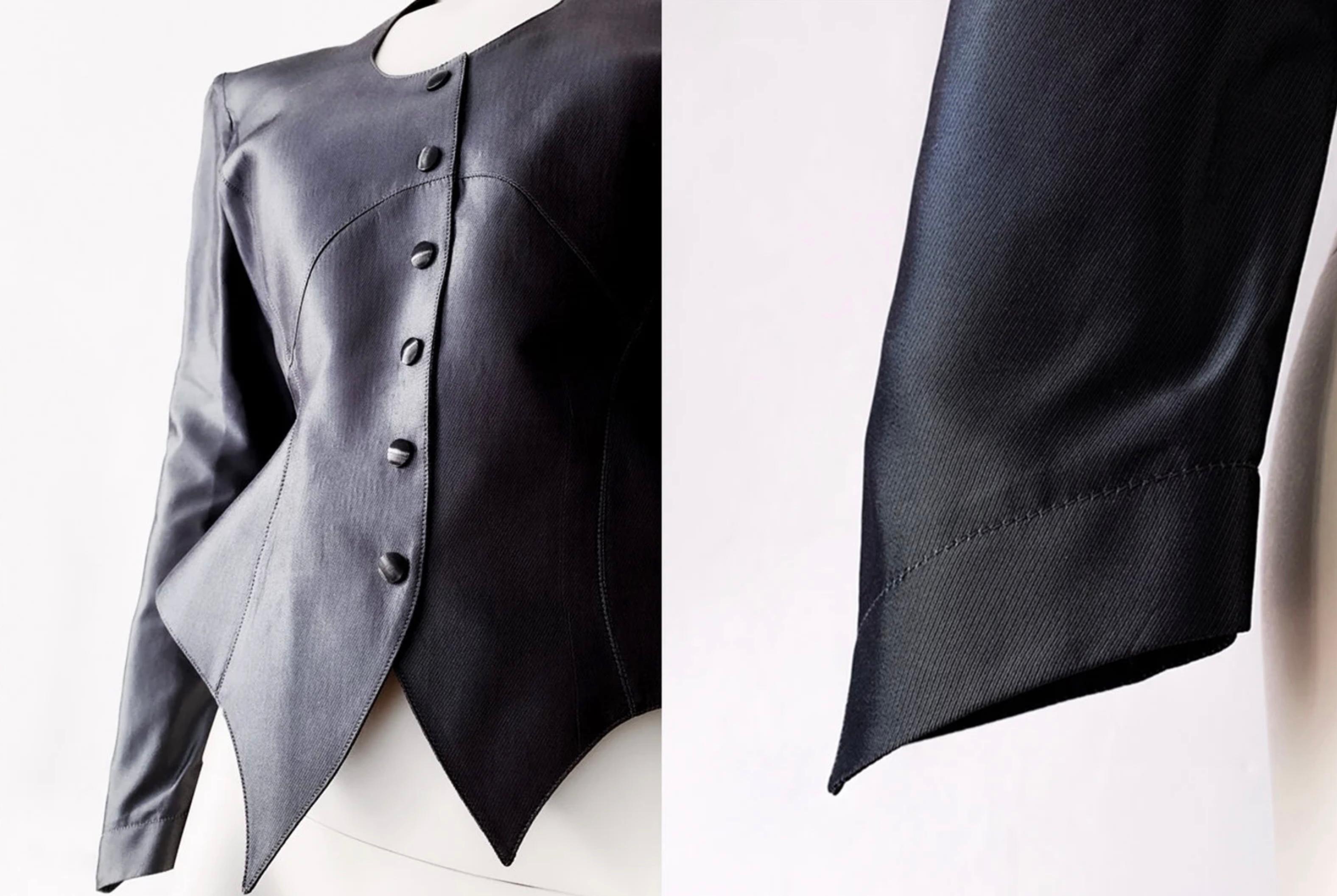 Thierry Mugler Dramatischer skulpturaler Seidenrock-Anzug mit Rocksuit, Jacke und Rock aus Seide im Angebot 1