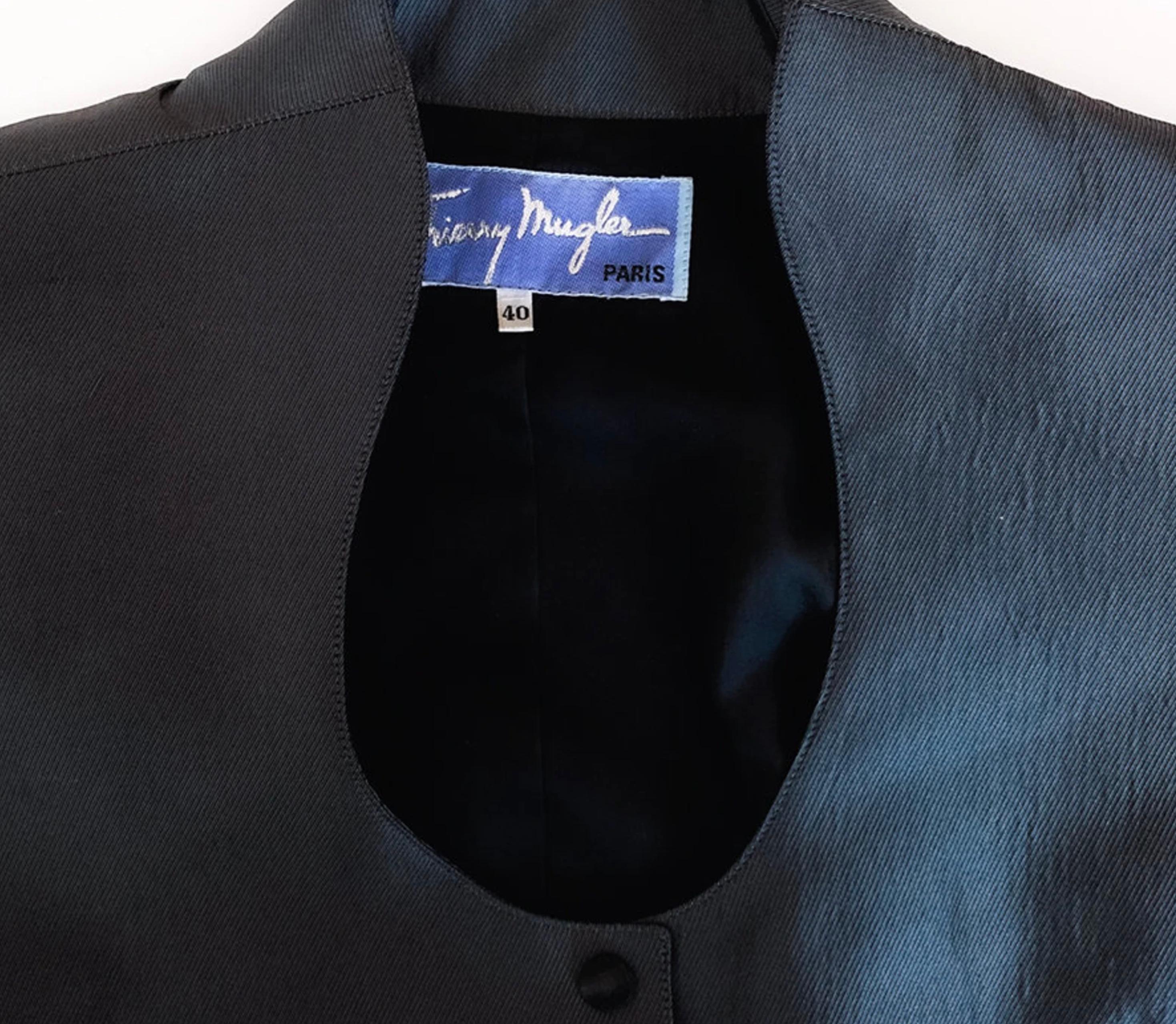Thierry Mugler Dramatischer skulpturaler Seidenrock-Anzug mit Rocksuit, Jacke und Rock aus Seide (Schwarz) im Angebot