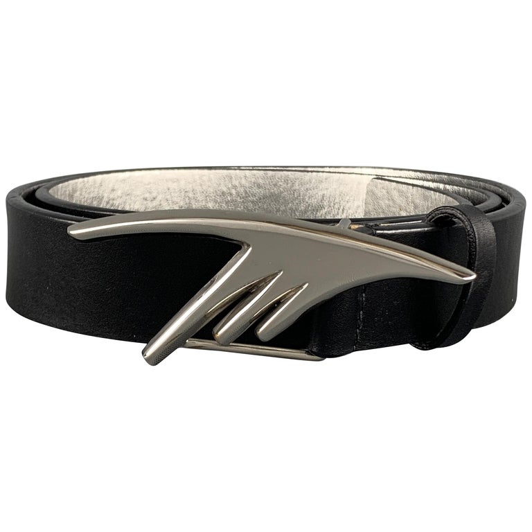 Vintage Thierry Mugler Black Leather Belt Hammered Silver Disc Buckle M THIERRY MUGLER Size 32 Black Leather SIver Tone M BuckleBelt  main image 3