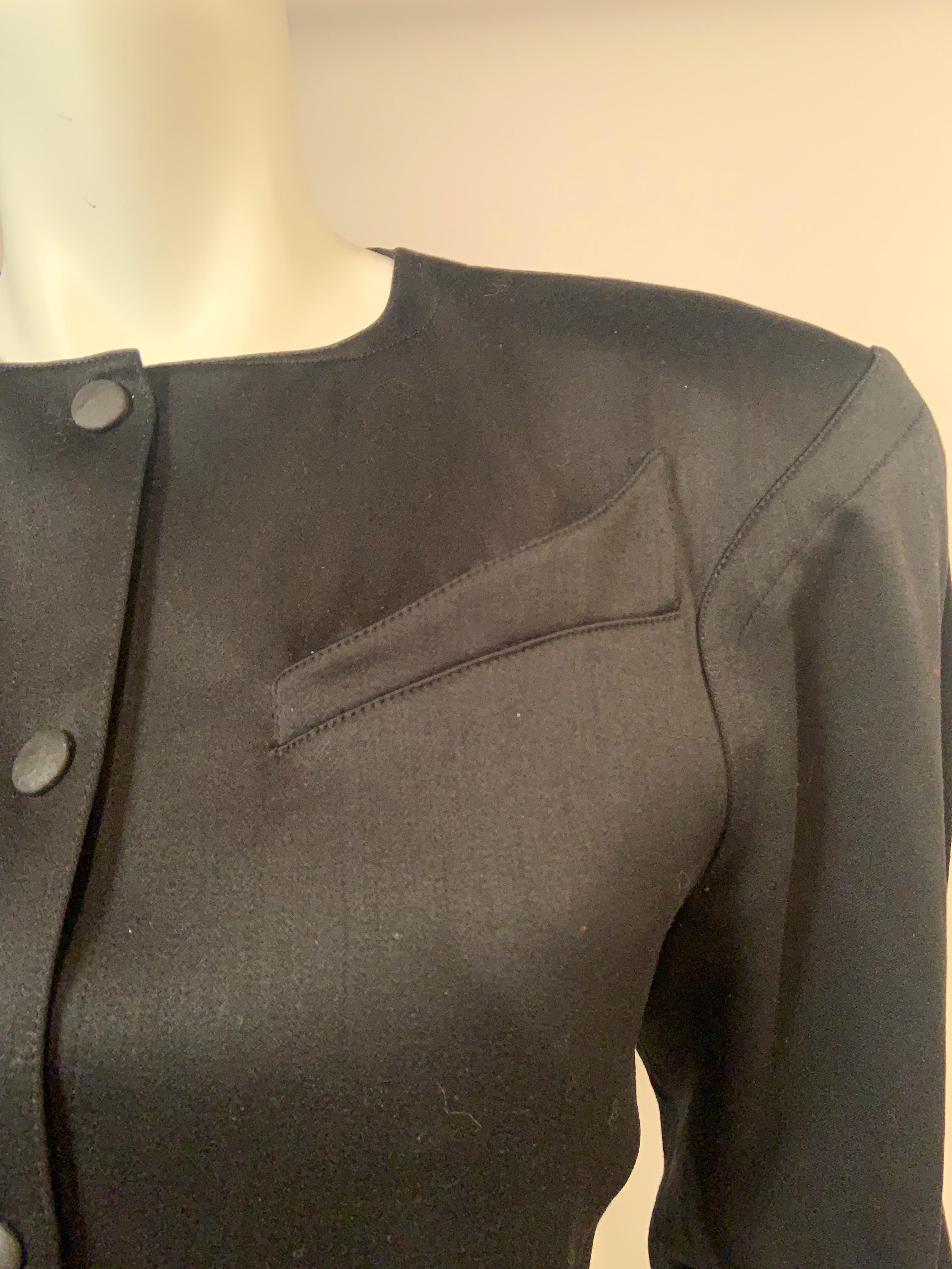 Robe en laine noire à boutons-pression de Thierry Mugler Excellent état - En vente à New Hope, PA